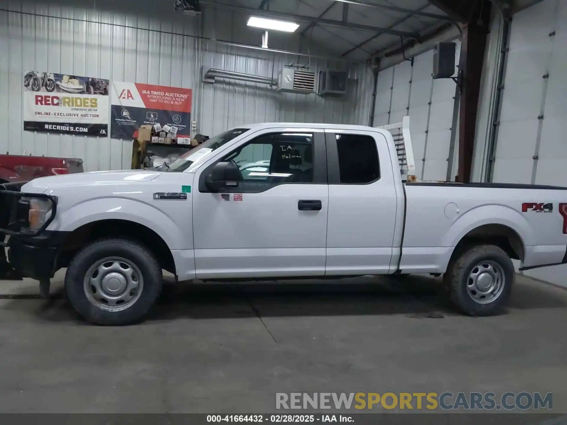 14 Photograph of a damaged car 1FTEX1EP4KKC42195 FORD F-150 2019