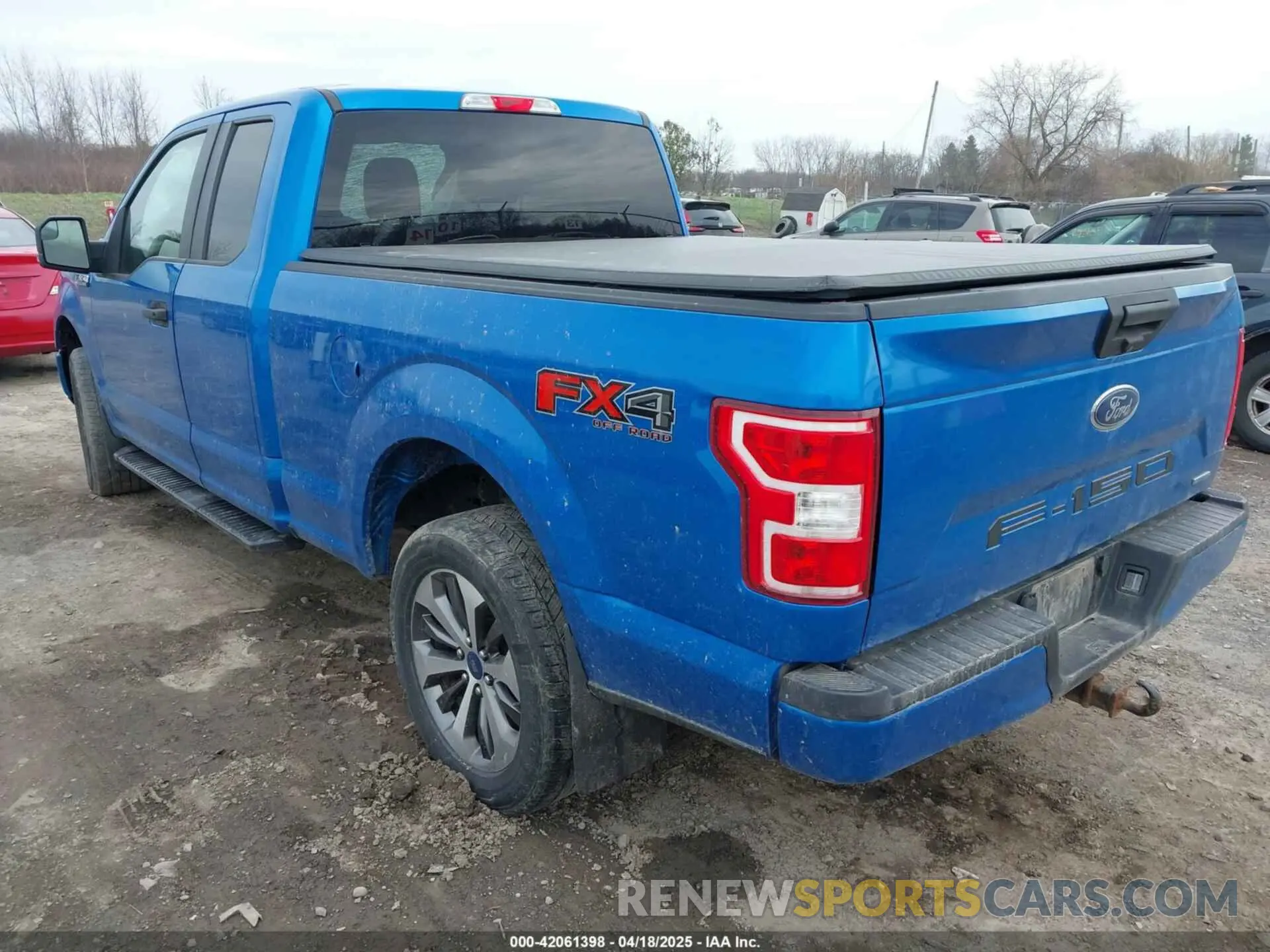 3 Photograph of a damaged car 1FTEX1EP4KKC64228 FORD F-150 2019