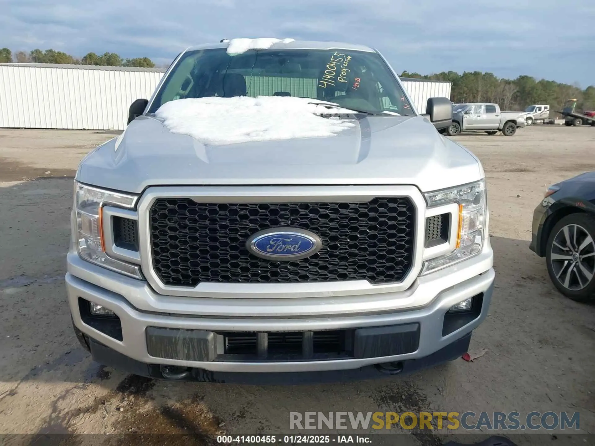 11 Photograph of a damaged car 1FTEX1EP4KKC68943 FORD F-150 2019
