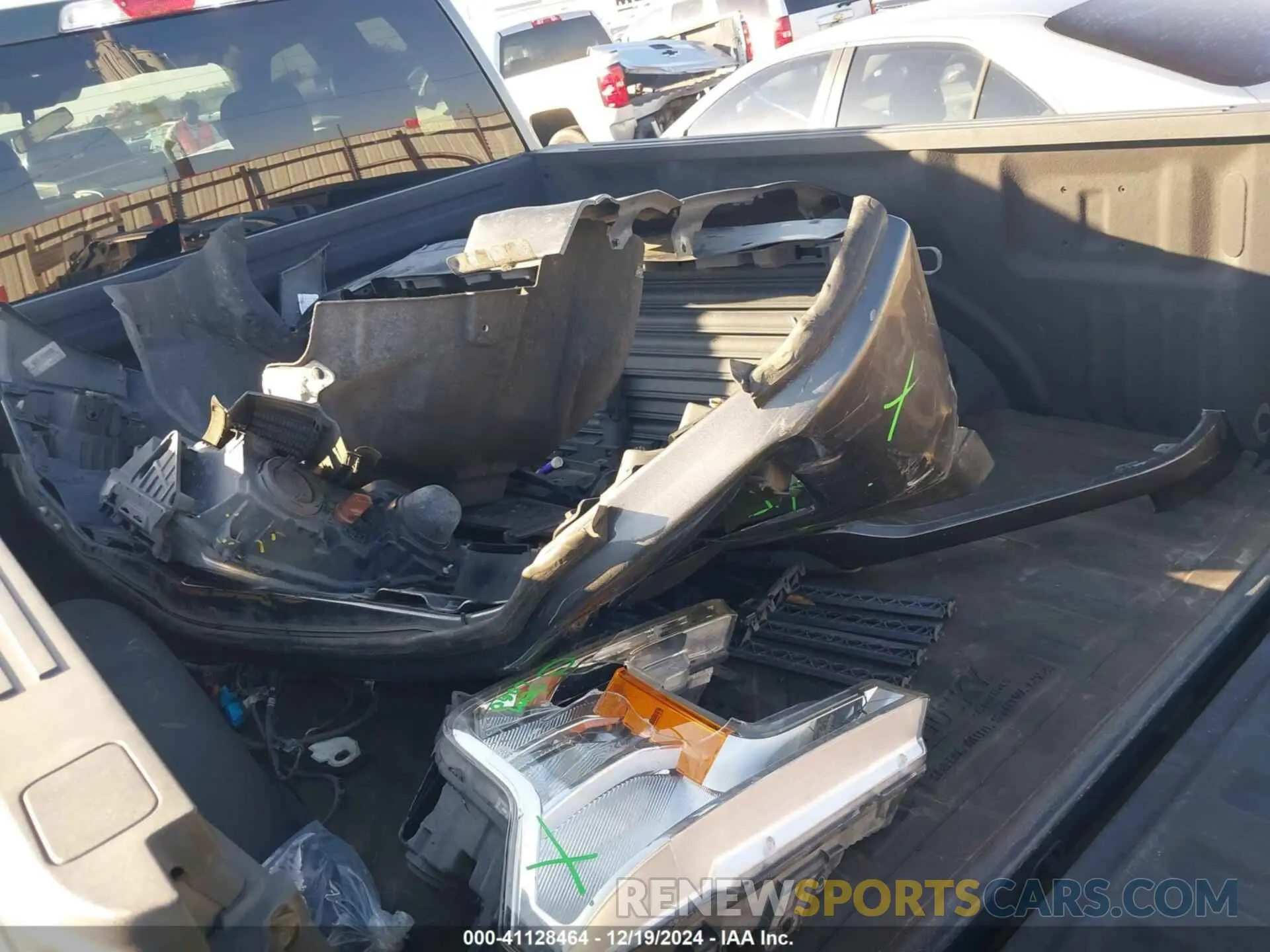 12 Photograph of a damaged car 1FTEX1EP5KFA35808 FORD F-150 2019