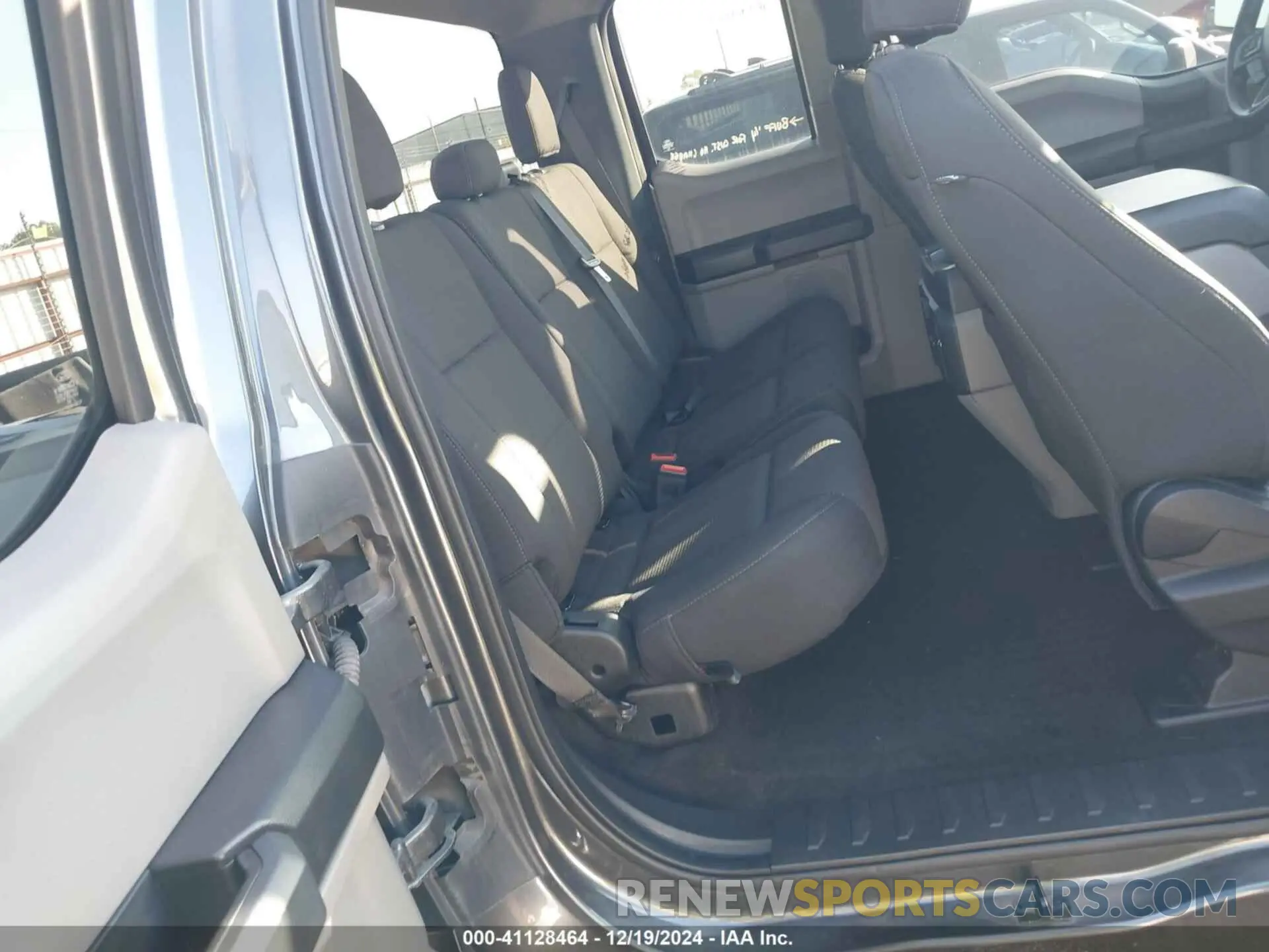 8 Photograph of a damaged car 1FTEX1EP5KFA35808 FORD F-150 2019