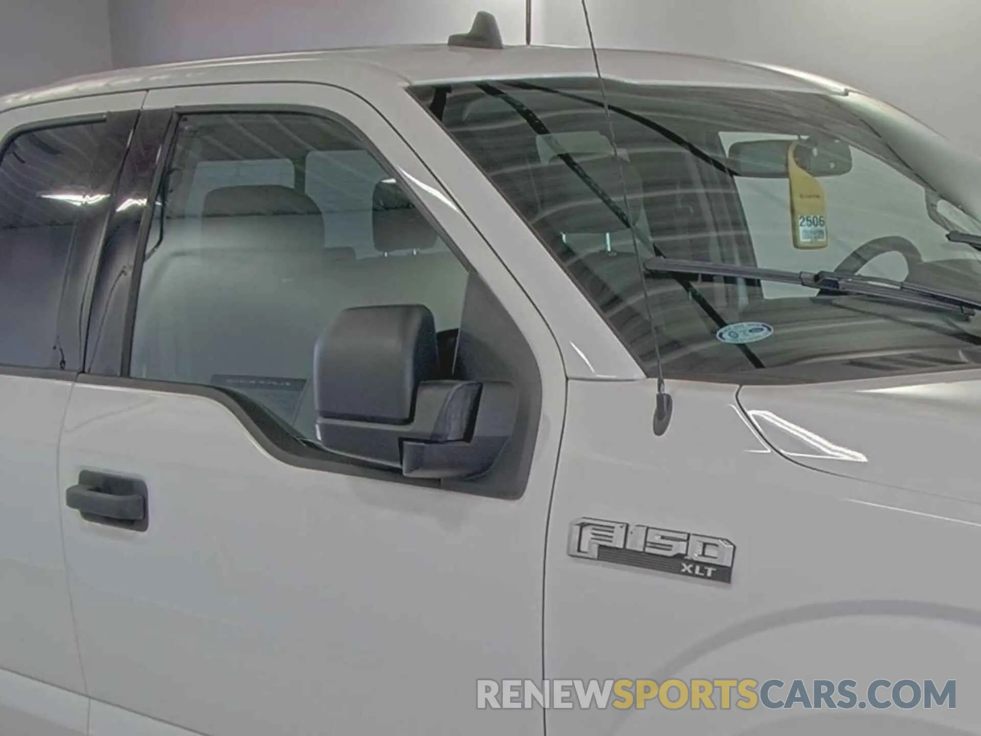 24 Photograph of a damaged car 1FTEX1EP5KKD76892 FORD F-150 2019