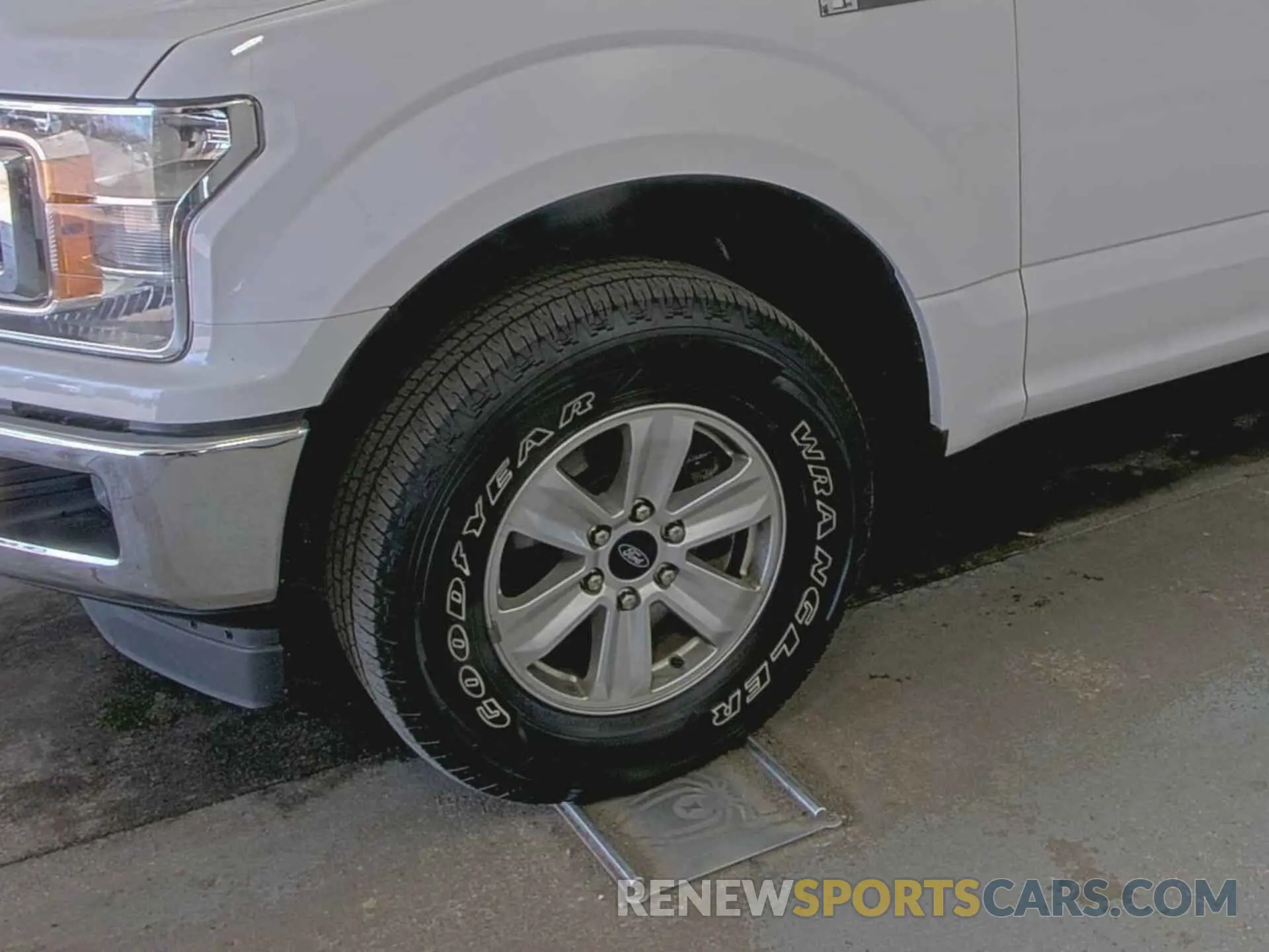 9 Photograph of a damaged car 1FTEX1EP5KKD76892 FORD F-150 2019