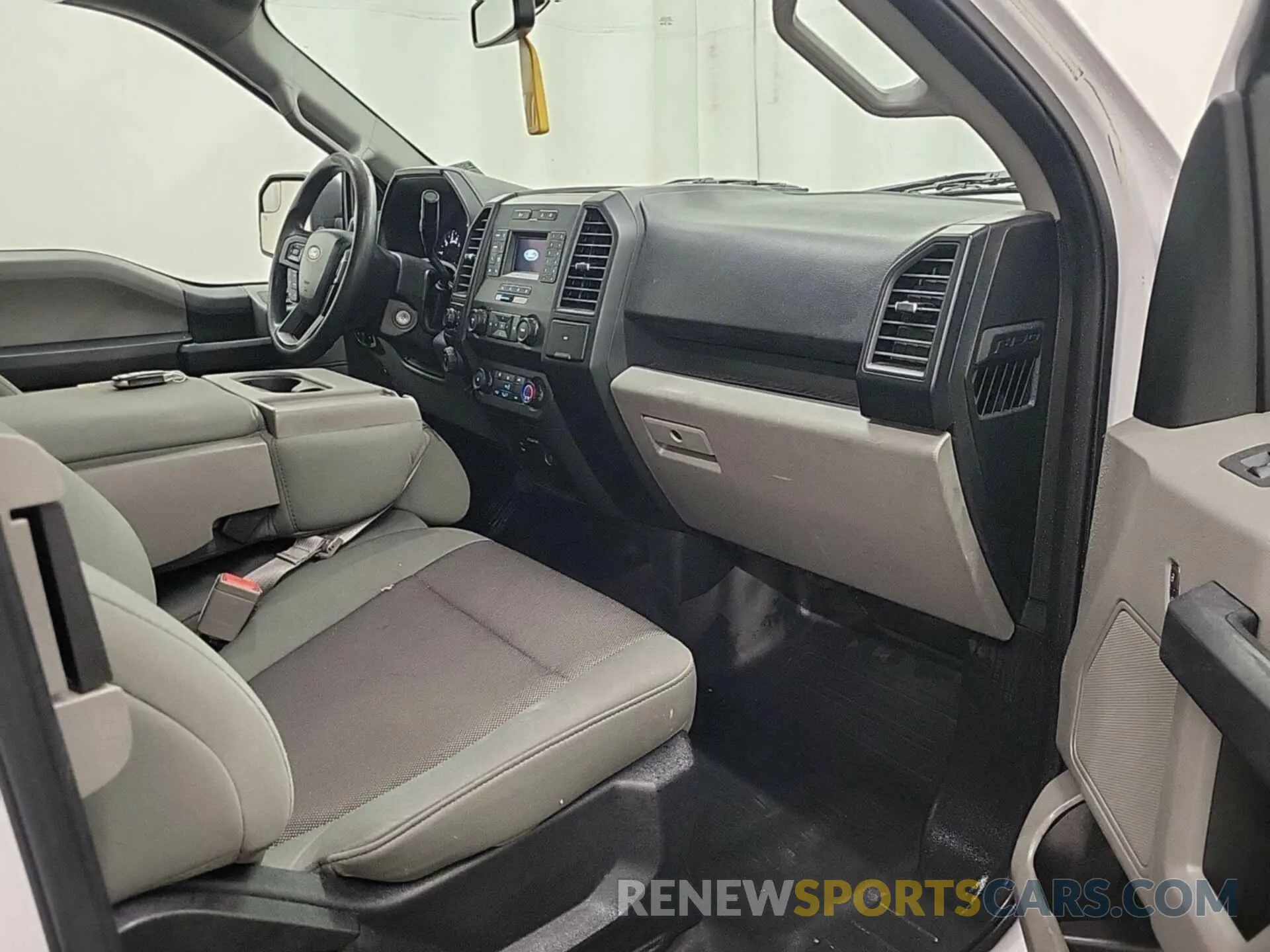 14 Photograph of a damaged car 1FTEX1EP8KKD58936 FORD F-150 2019