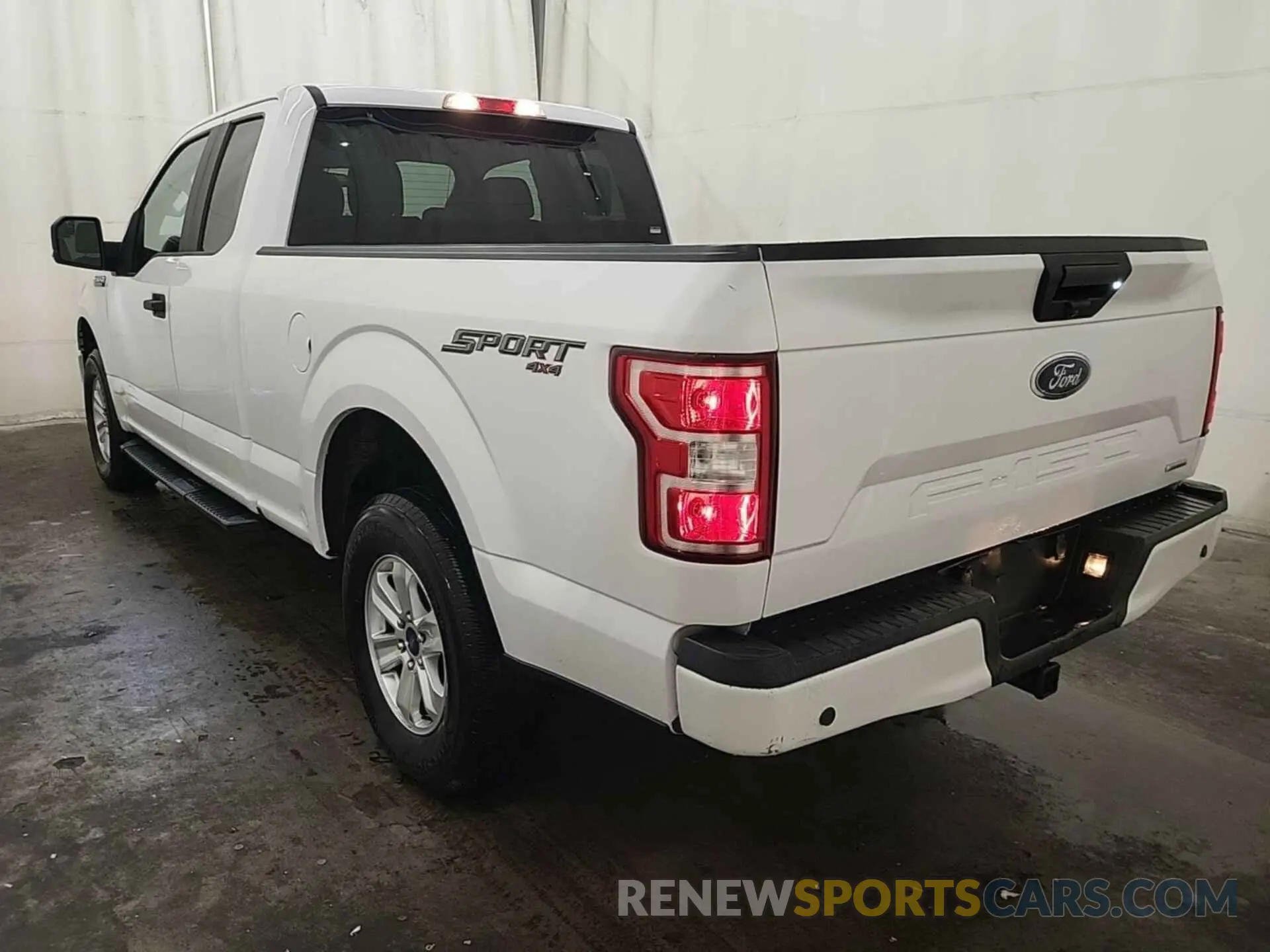 15 Photograph of a damaged car 1FTEX1EP8KKD58936 FORD F-150 2019