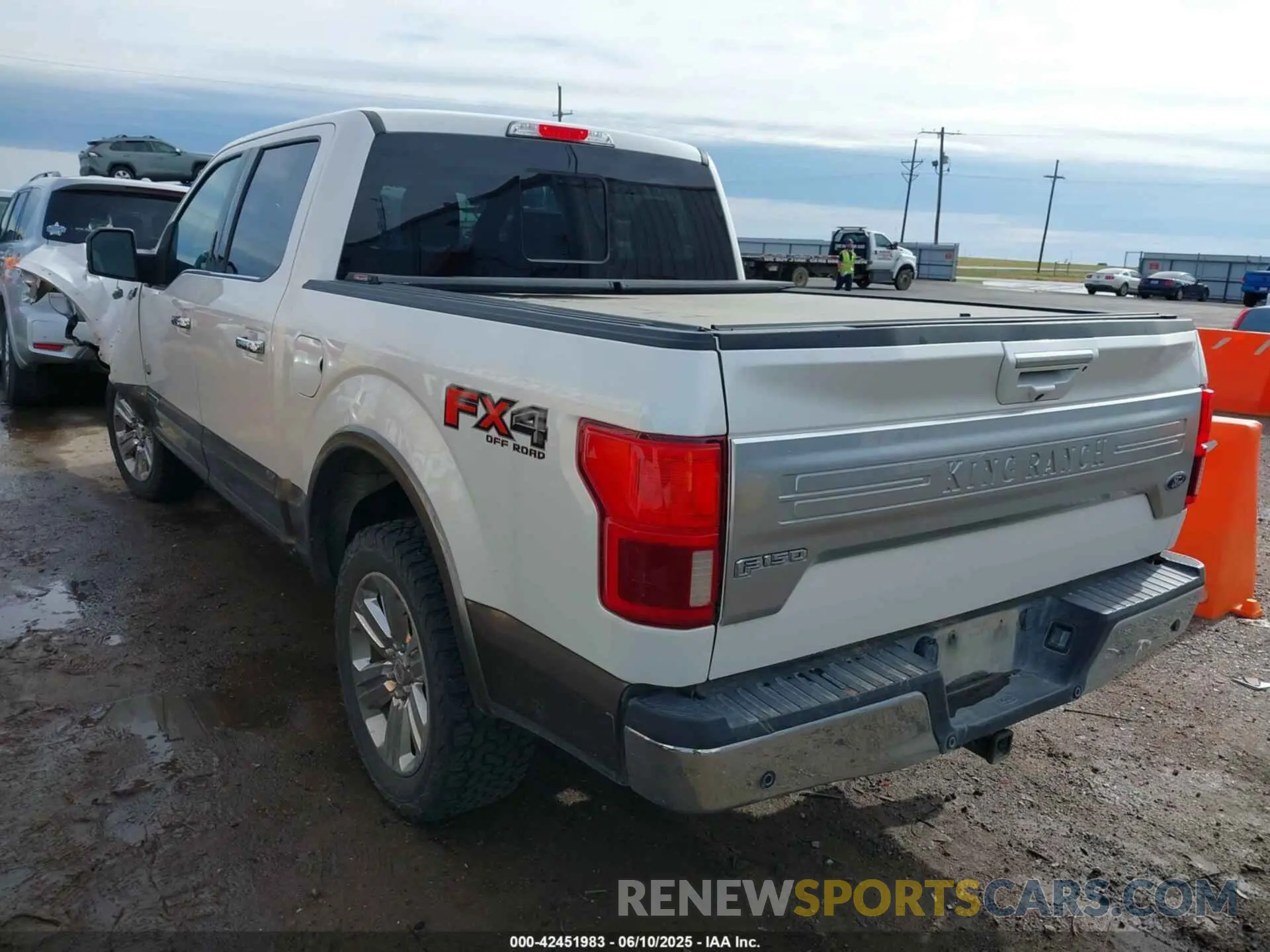 3 Photograph of a damaged car 1FTFW1E10KFC64819 FORD F-150 2019