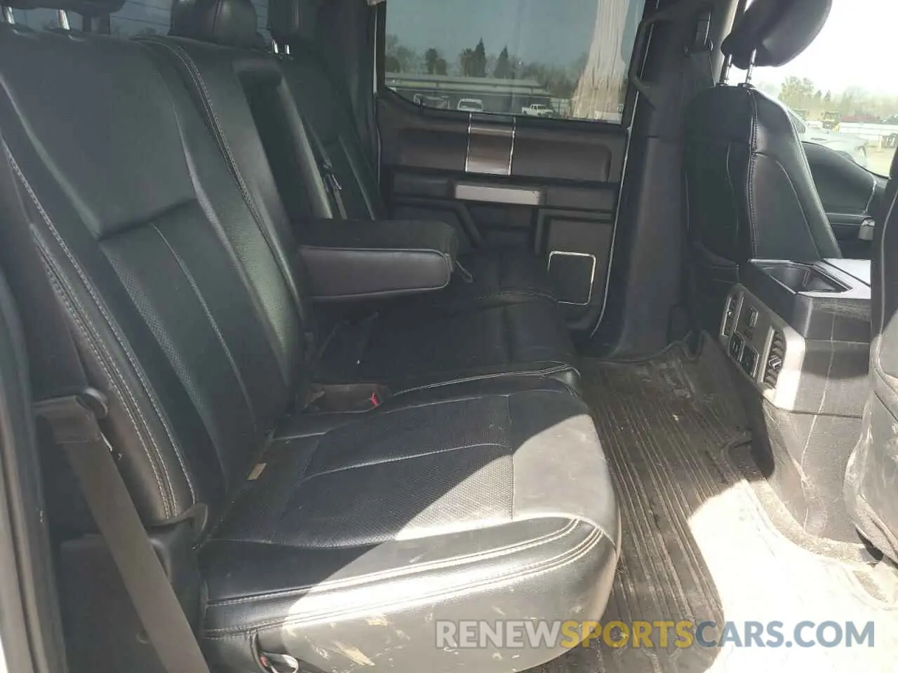 10 Photograph of a damaged car 1FTFW1E11KFB63482 FORD F-150 2019