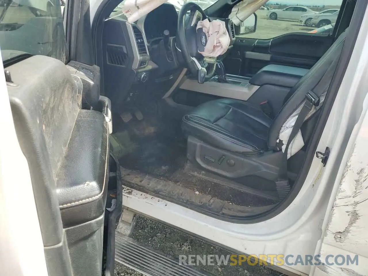 8 Photograph of a damaged car 1FTFW1E11KFB63482 FORD F-150 2019