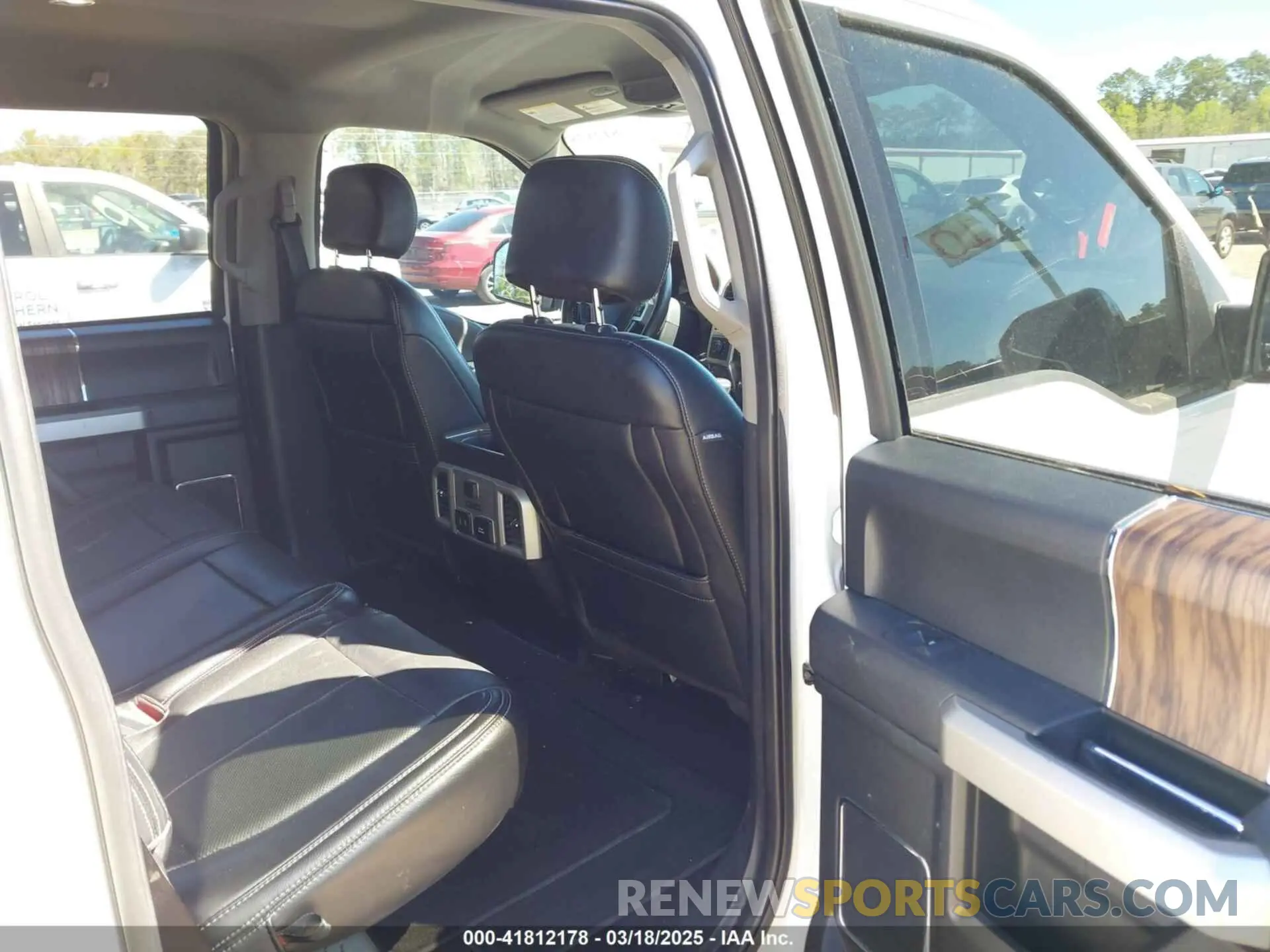 8 Photograph of a damaged car 1FTFW1E14KFA79818 FORD F-150 2019
