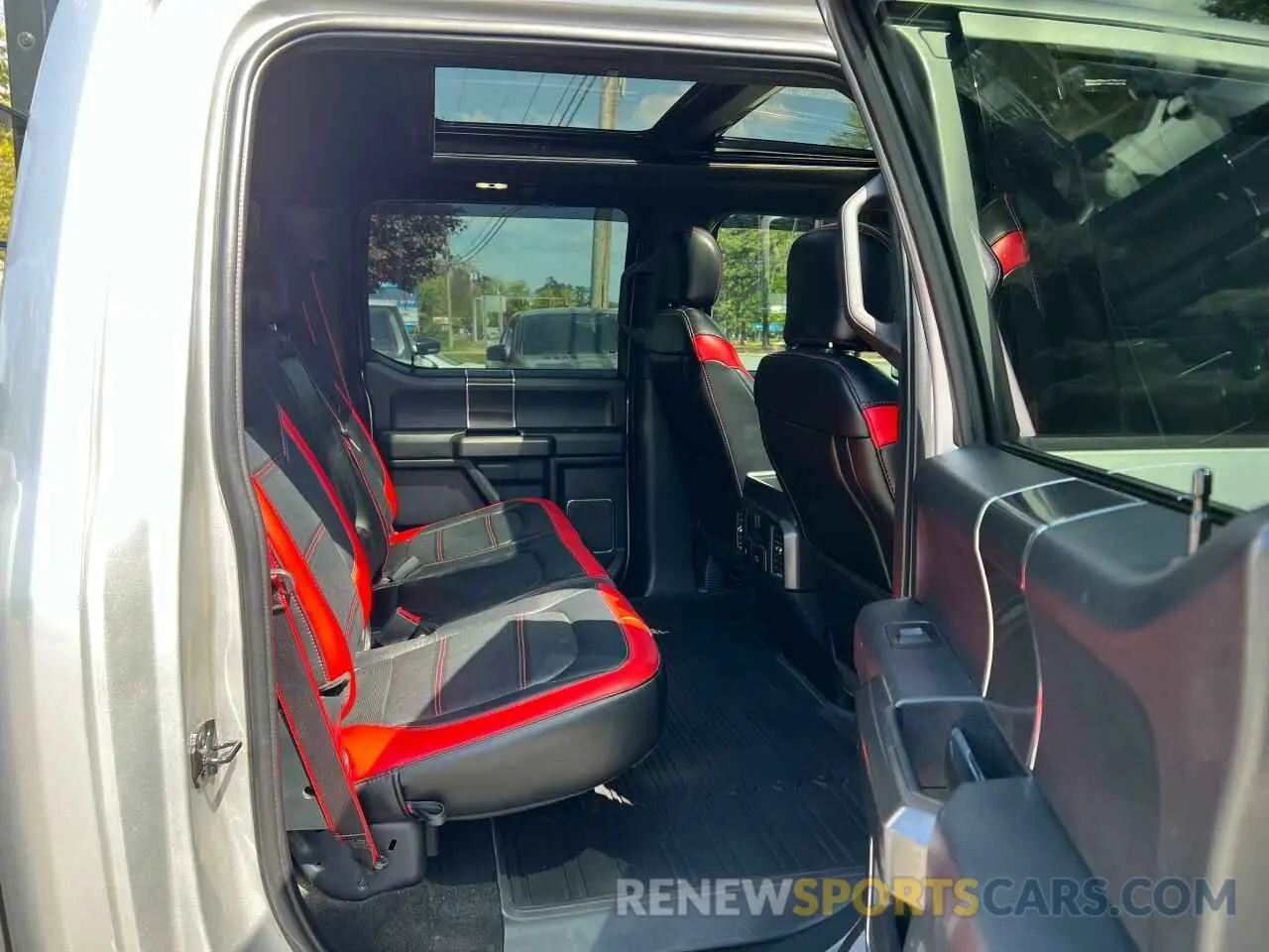6 Photograph of a damaged car 1FTFW1E44KFC74506 FORD F-150 2019