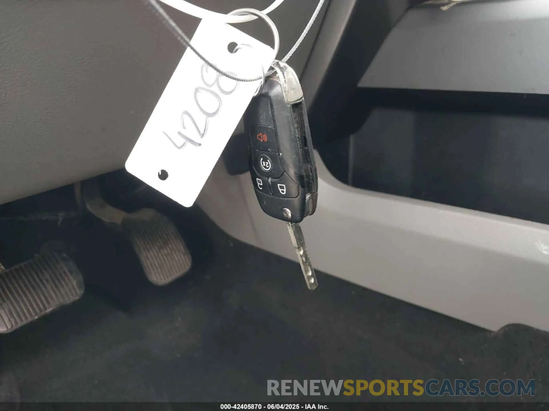 11 Photograph of a damaged car 1FTFW1E45KFB63575 FORD F-150 2019
