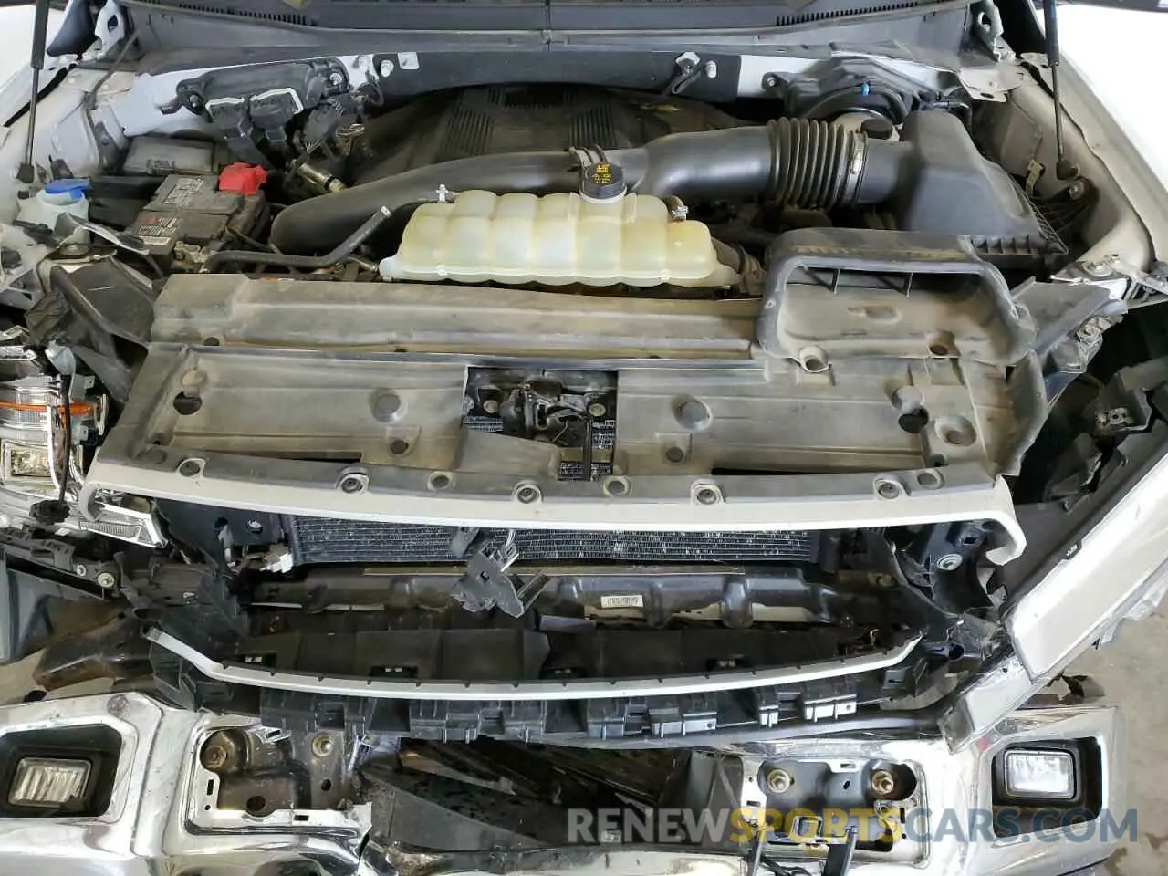 11 Photograph of a damaged car 1FTFW1E45KFC86941 FORD F-150 2019