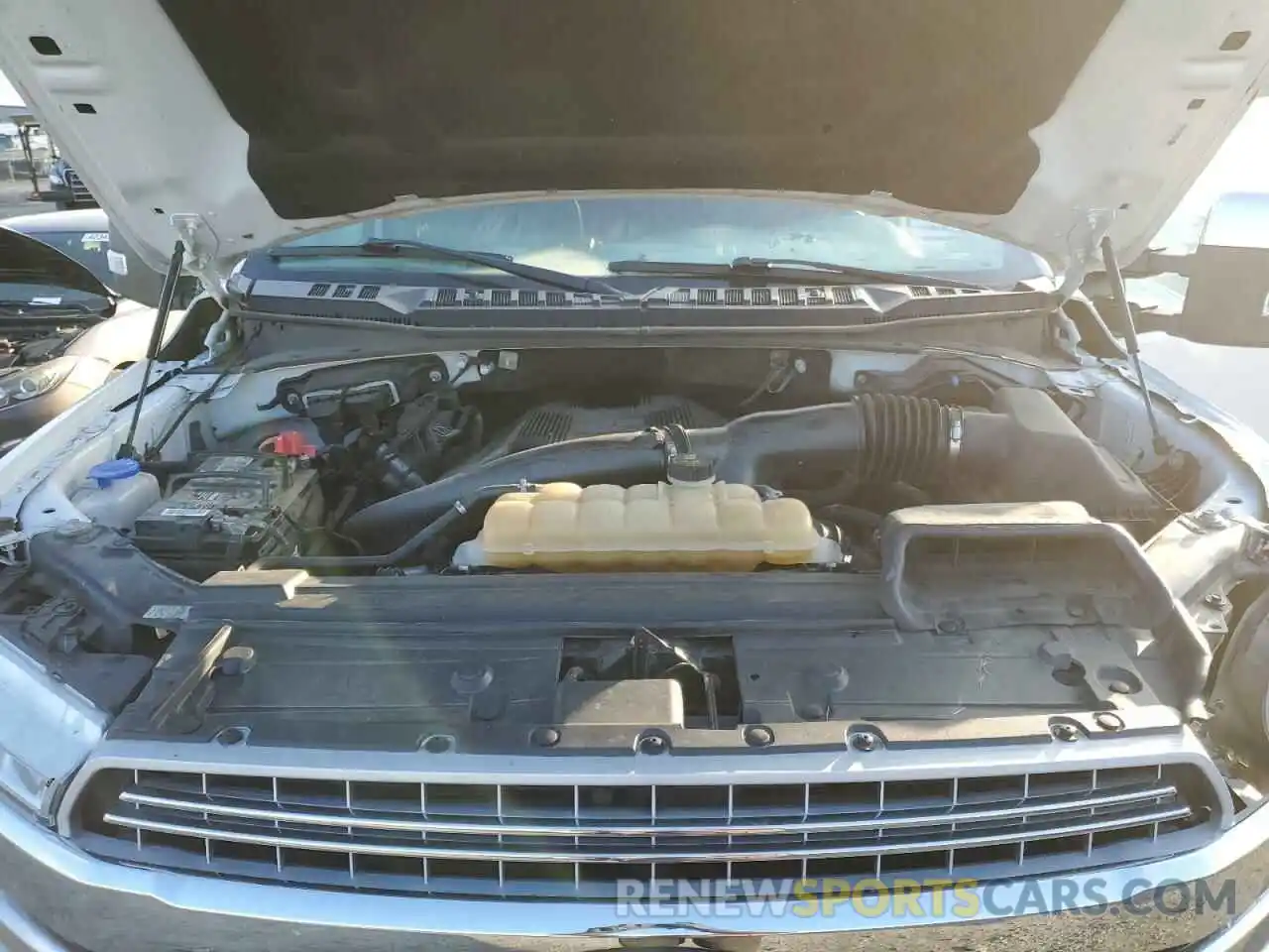 11 Photograph of a damaged car 1FTFW1E45KKC70732 FORD F-150 2019