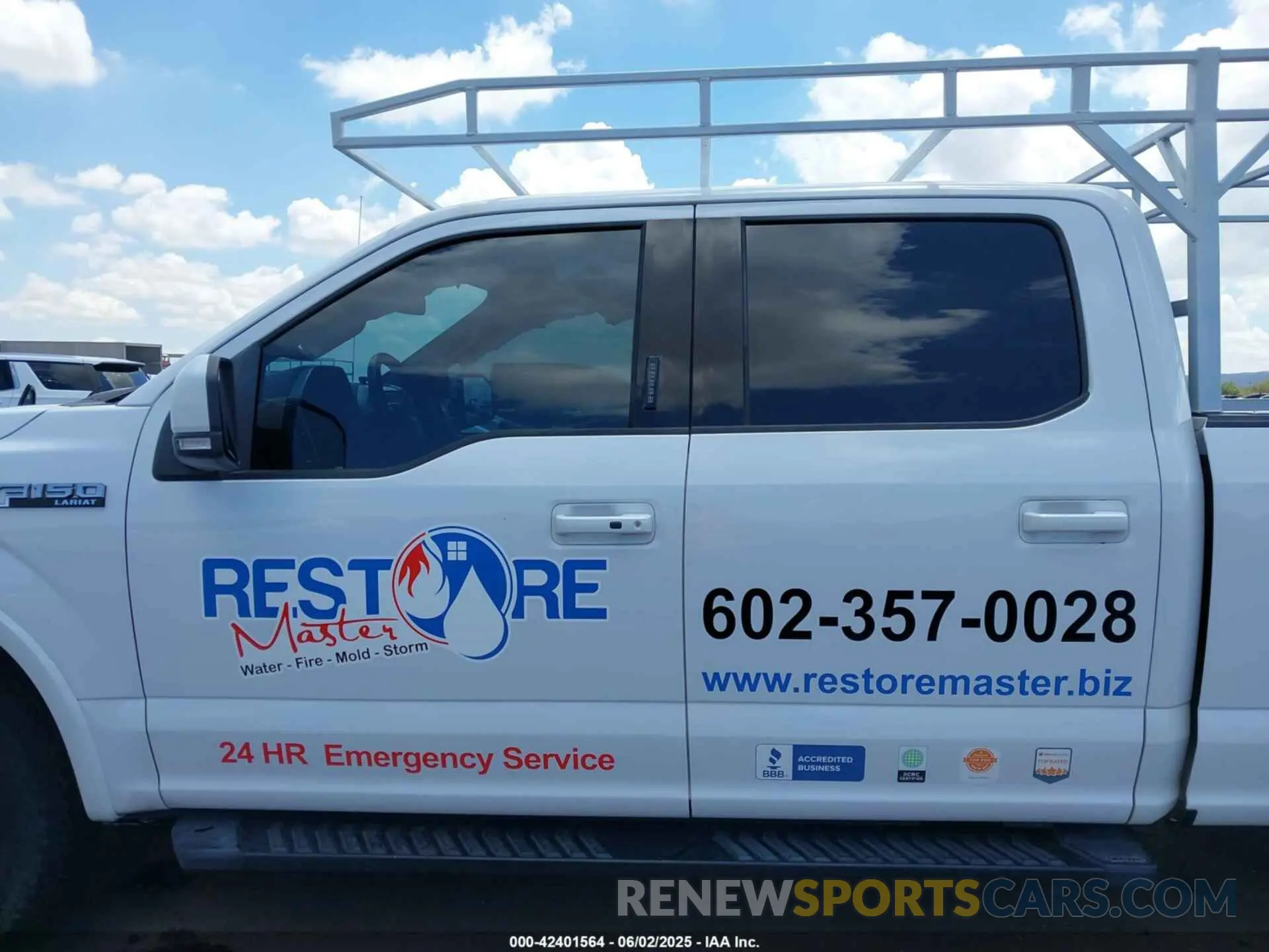 14 Photograph of a damaged car 1FTFW1E45KKC72707 FORD F-150 2019