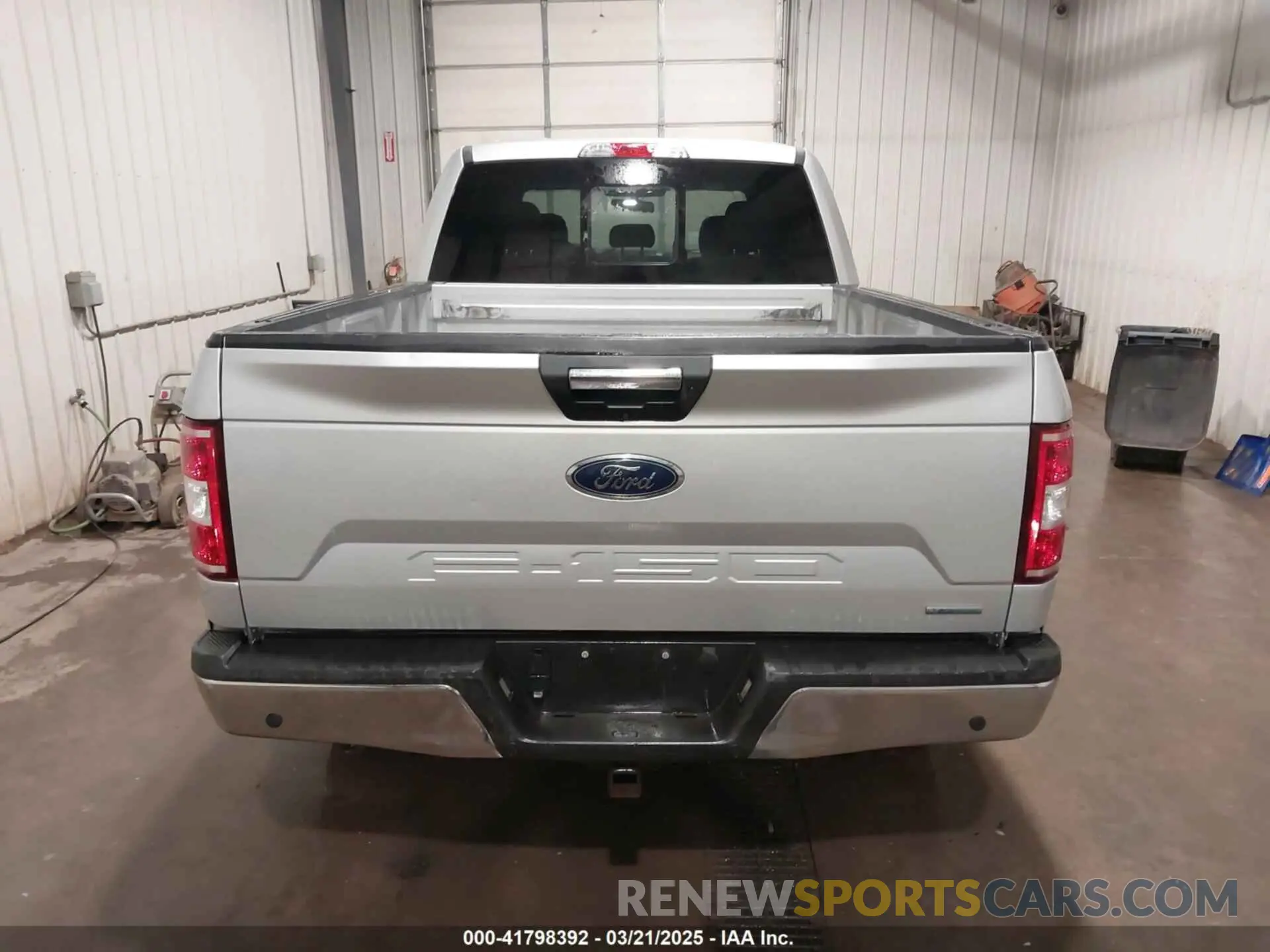16 Photograph of a damaged car 1FTFW1E45KKE80506 FORD F-150 2019