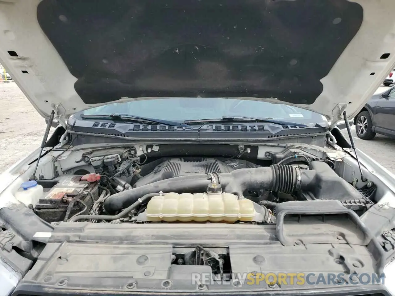 11 Photograph of a damaged car 1FTFW1E46KKE35929 FORD F-150 2019