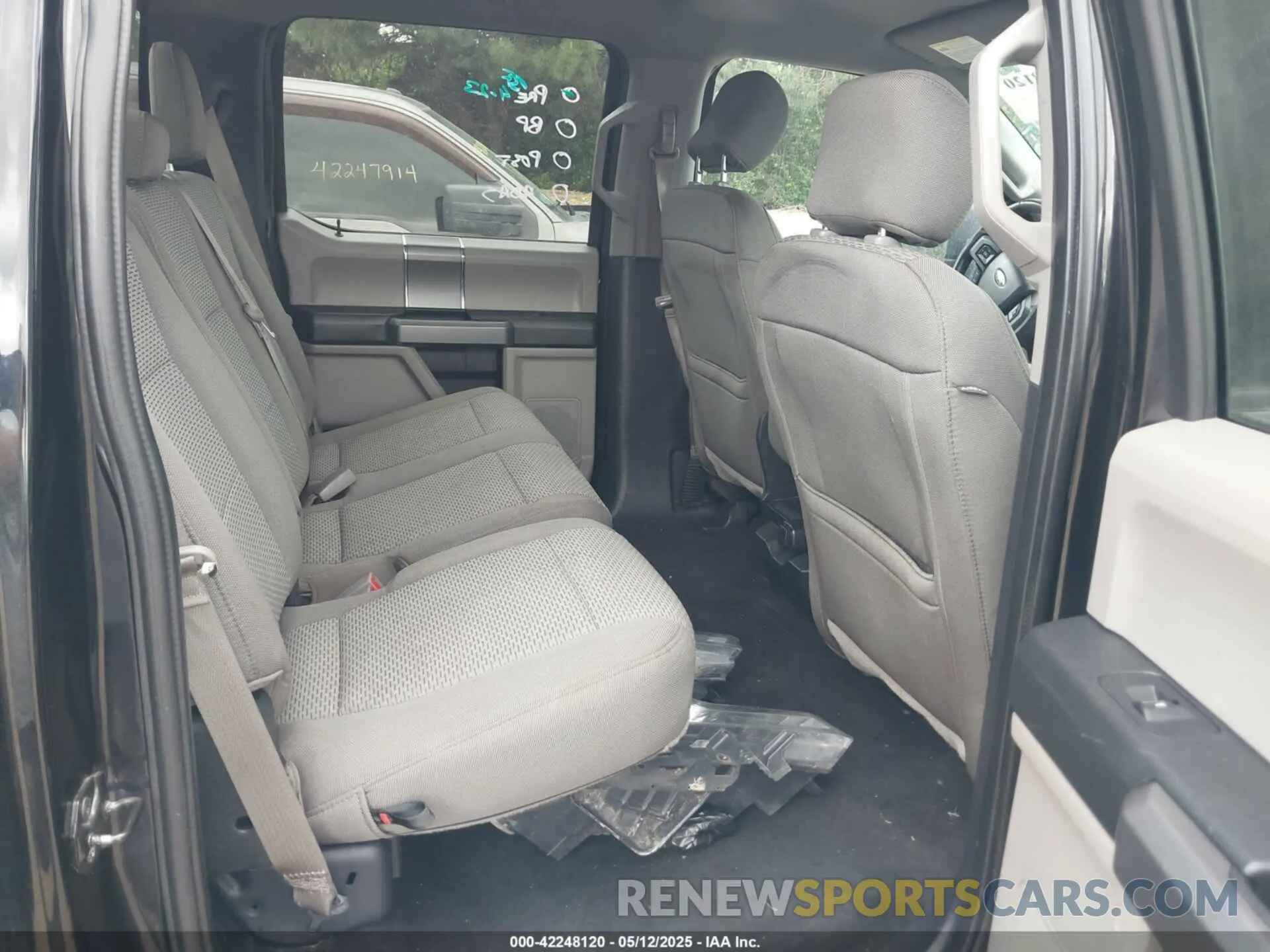 8 Photograph of a damaged car 1FTFW1E47KFB87666 FORD F-150 2019