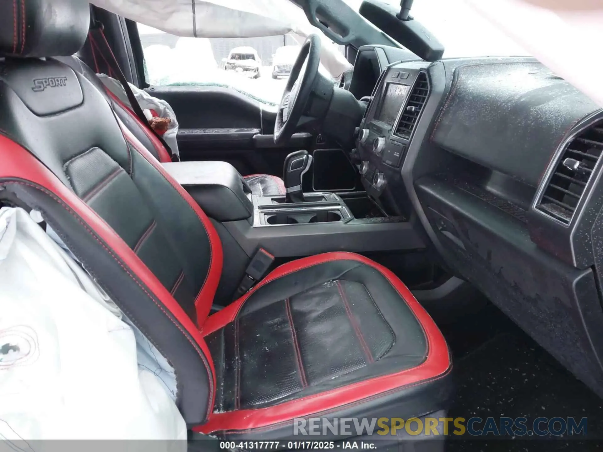 5 Photograph of a damaged car 1FTFW1E47KFC69168 FORD F-150 2019
