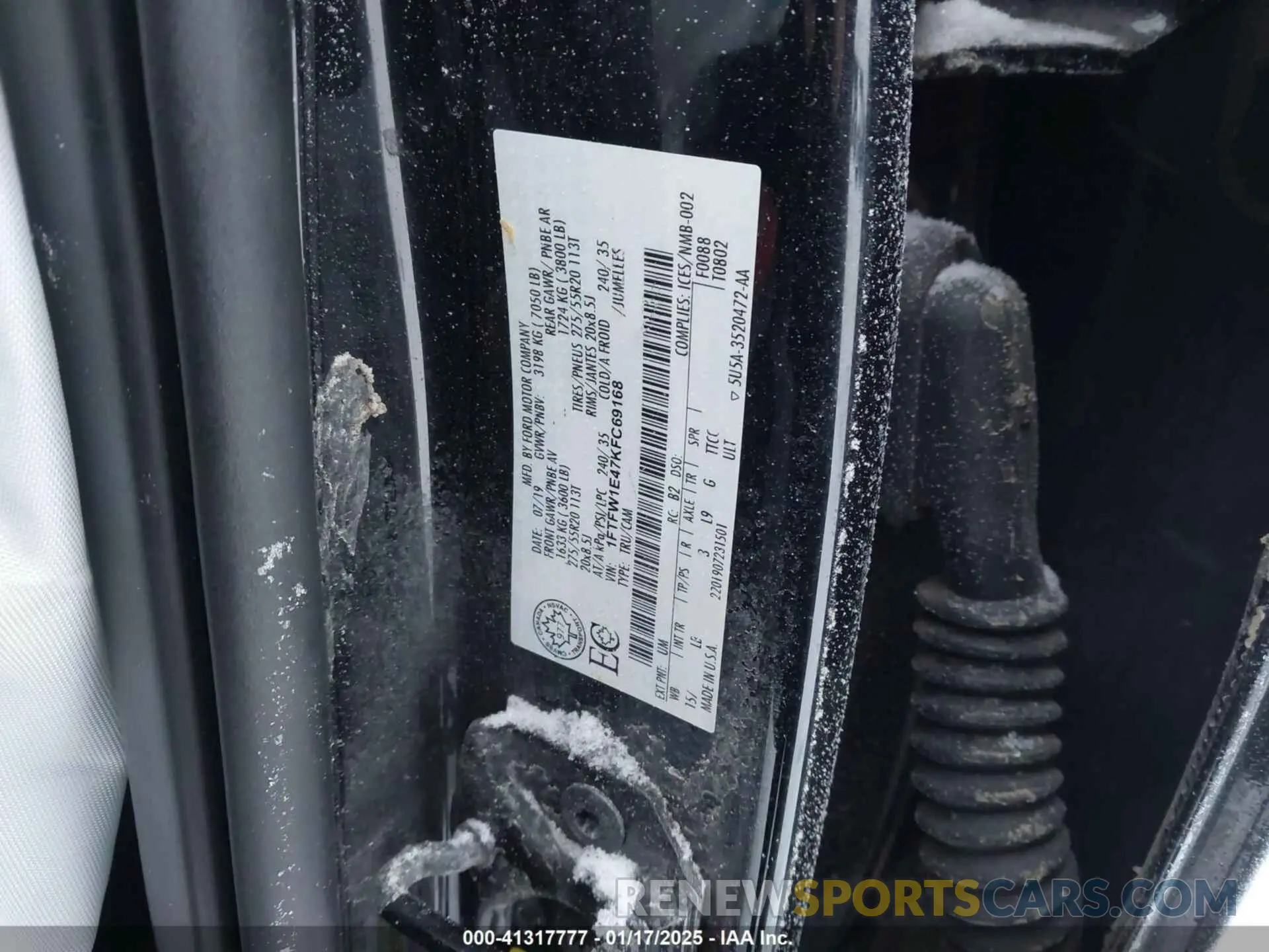 9 Photograph of a damaged car 1FTFW1E47KFC69168 FORD F-150 2019
