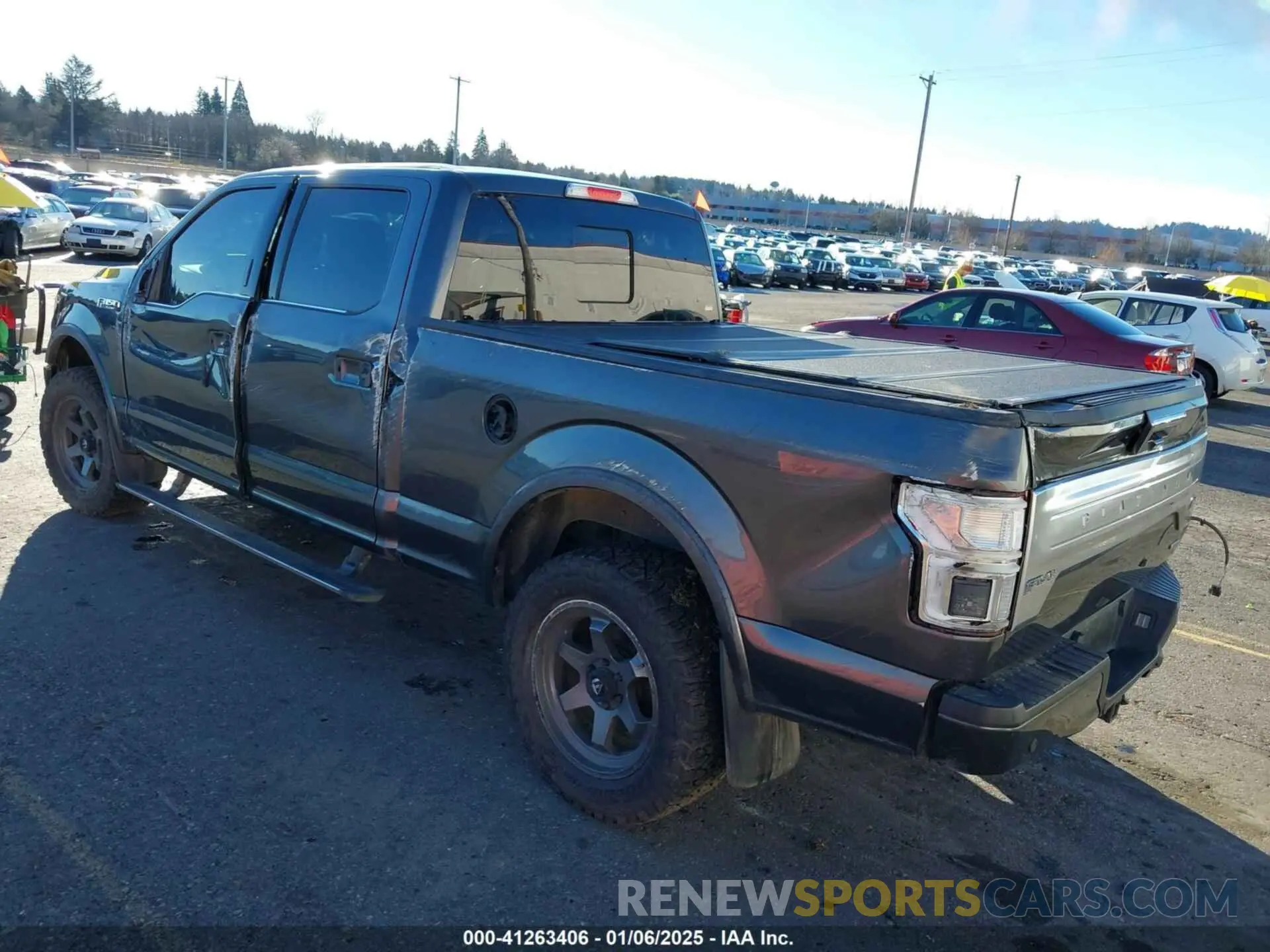 3 Photograph of a damaged car 1FTFW1E48KFA81422 FORD F-150 2019