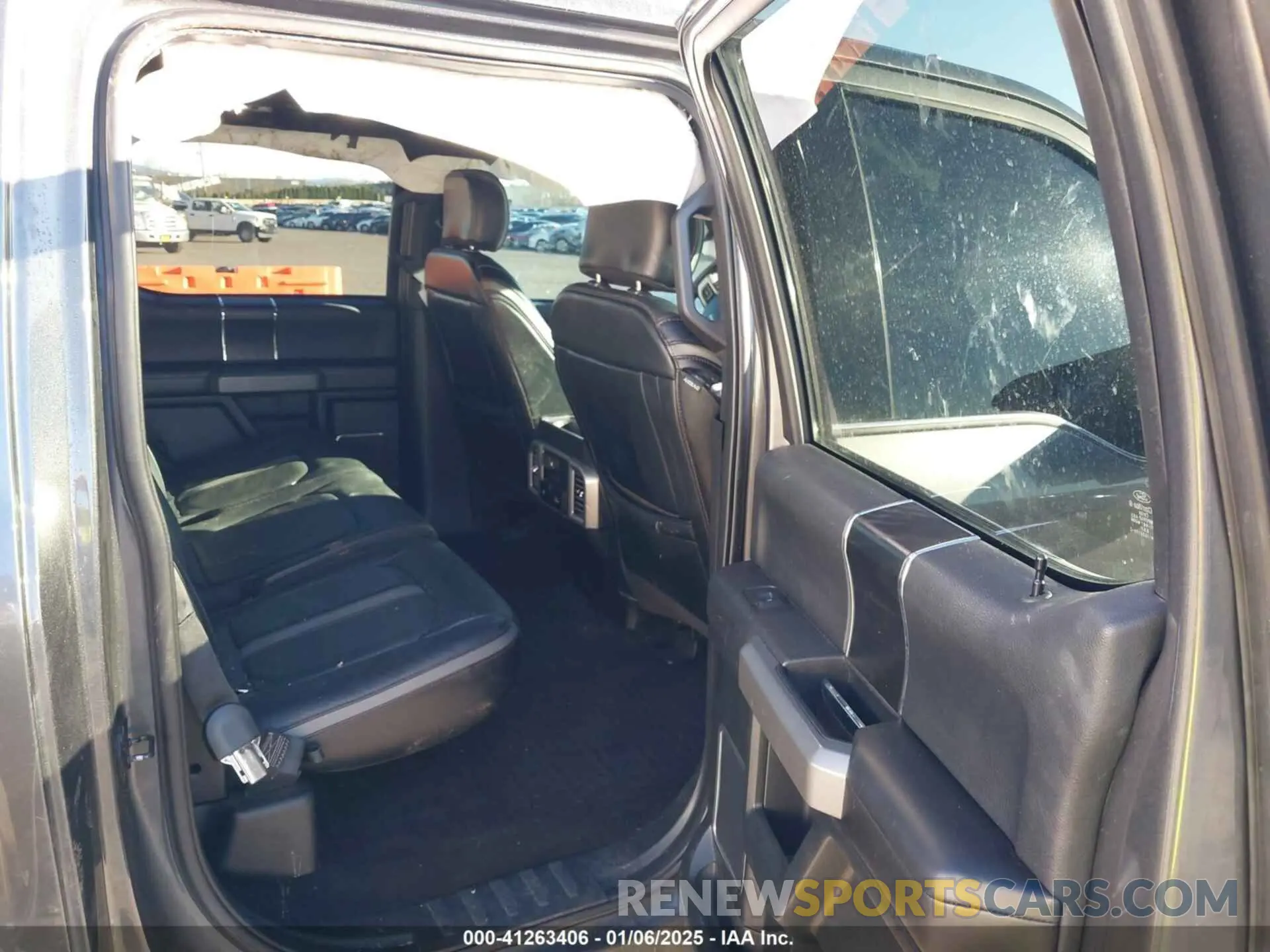 8 Photograph of a damaged car 1FTFW1E48KFA81422 FORD F-150 2019