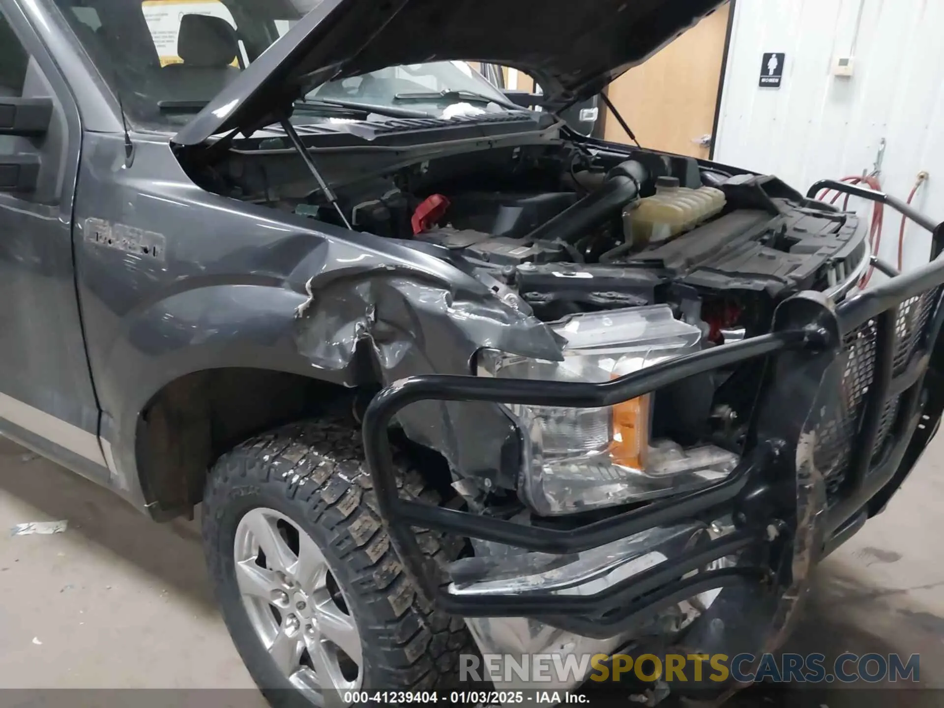 17 Photograph of a damaged car 1FTFW1E49KFC56504 FORD F-150 2019
