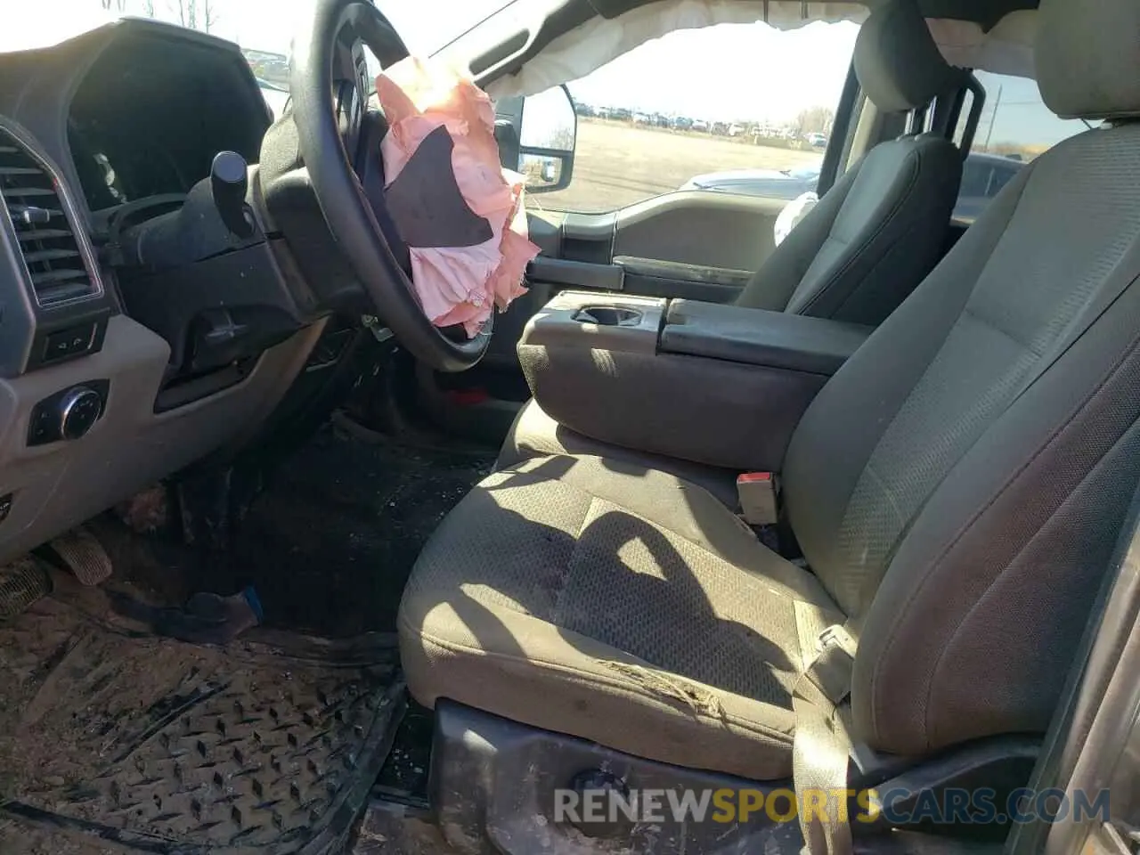 7 Photograph of a damaged car 1FTFW1E49KFD21464 FORD F-150 2019
