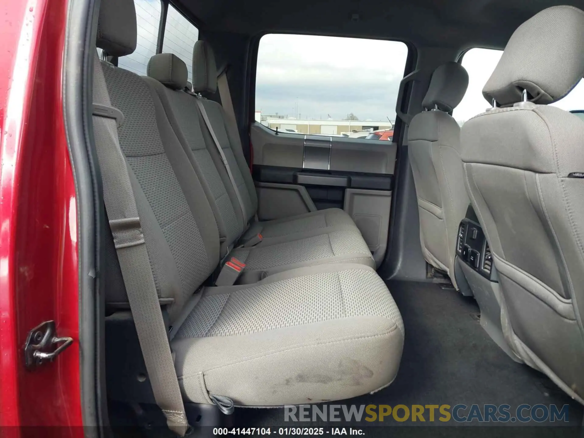 8 Photograph of a damaged car 1FTFW1E49KKD98116 FORD F-150 2019