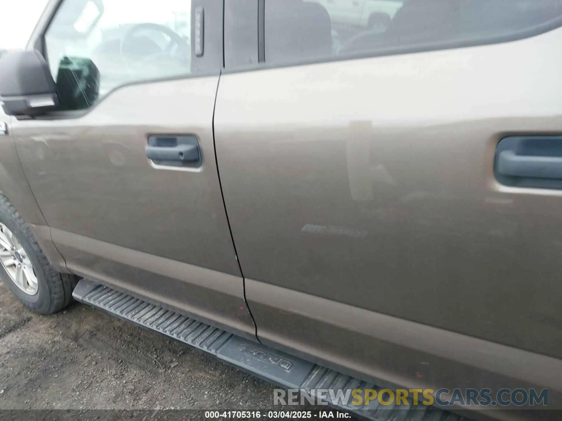 14 Photograph of a damaged car 1FTFW1E4XKKD17947 FORD F-150 2019