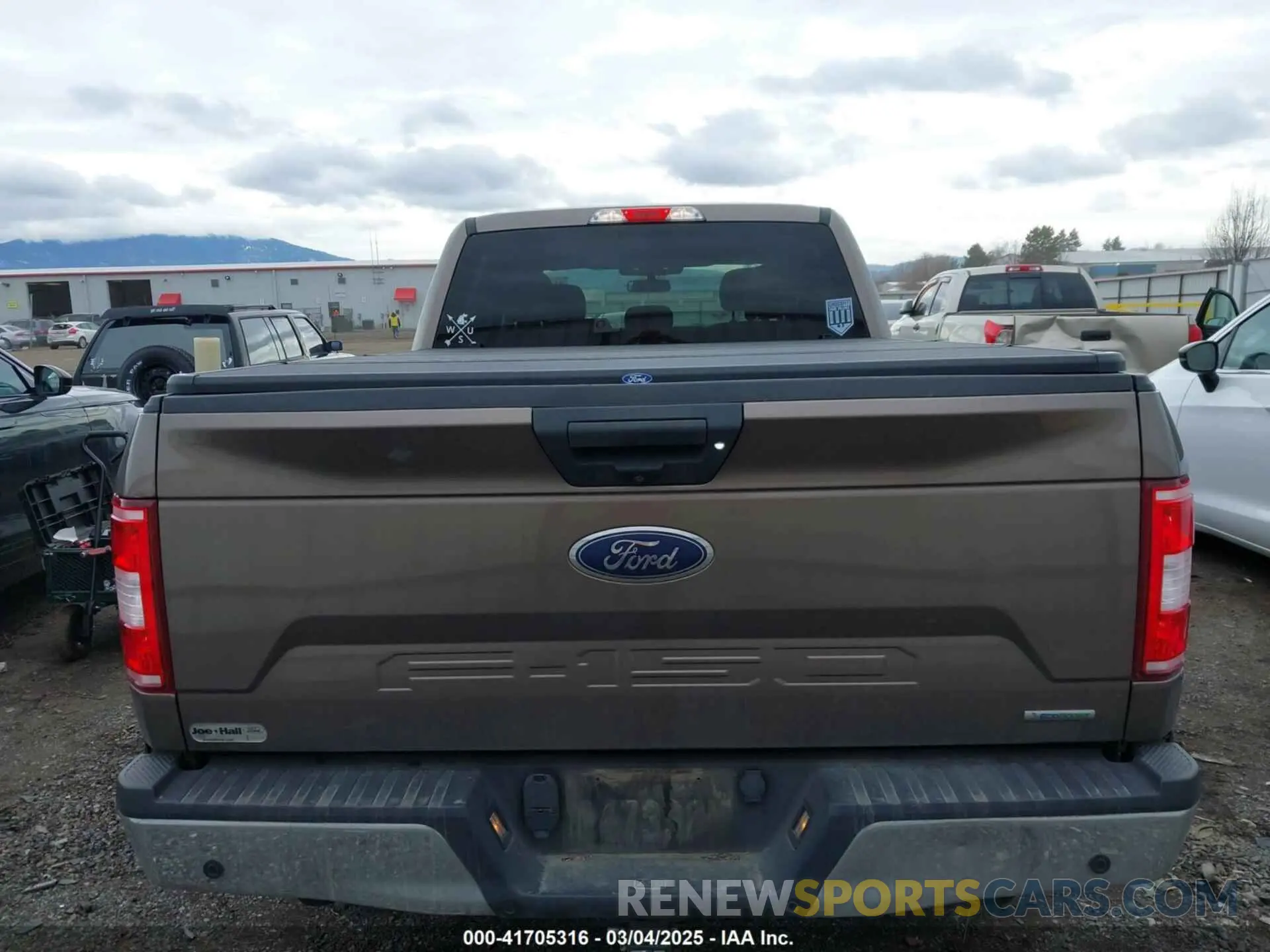16 Photograph of a damaged car 1FTFW1E4XKKD17947 FORD F-150 2019