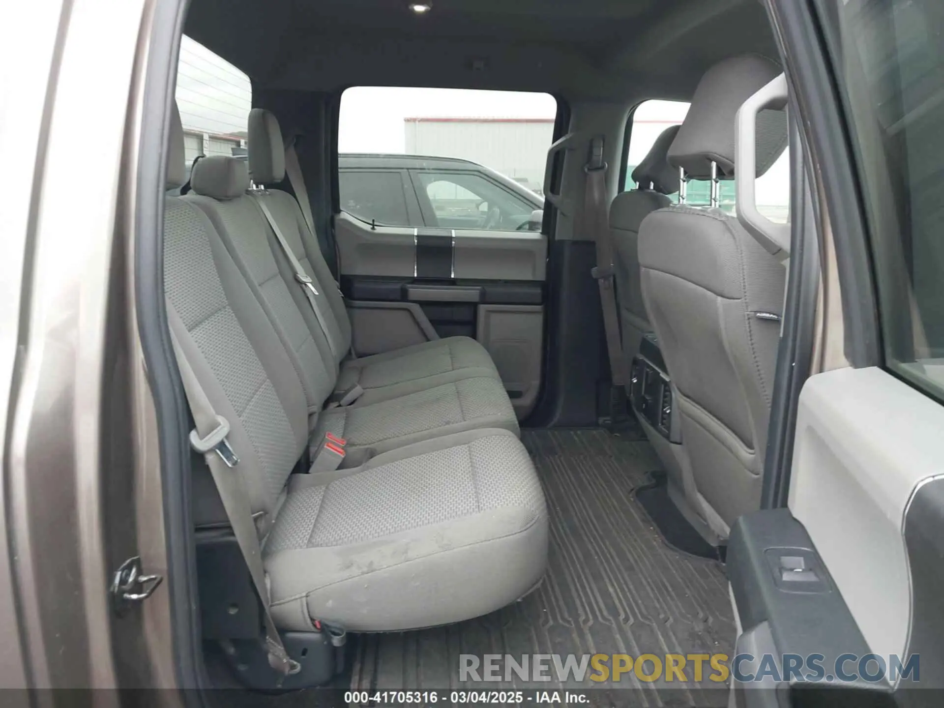 8 Photograph of a damaged car 1FTFW1E4XKKD17947 FORD F-150 2019