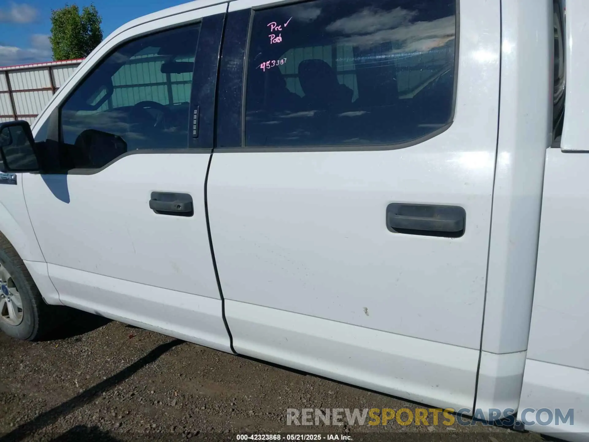 14 Photograph of a damaged car 1FTFW1E4XKKD39589 FORD F-150 2019