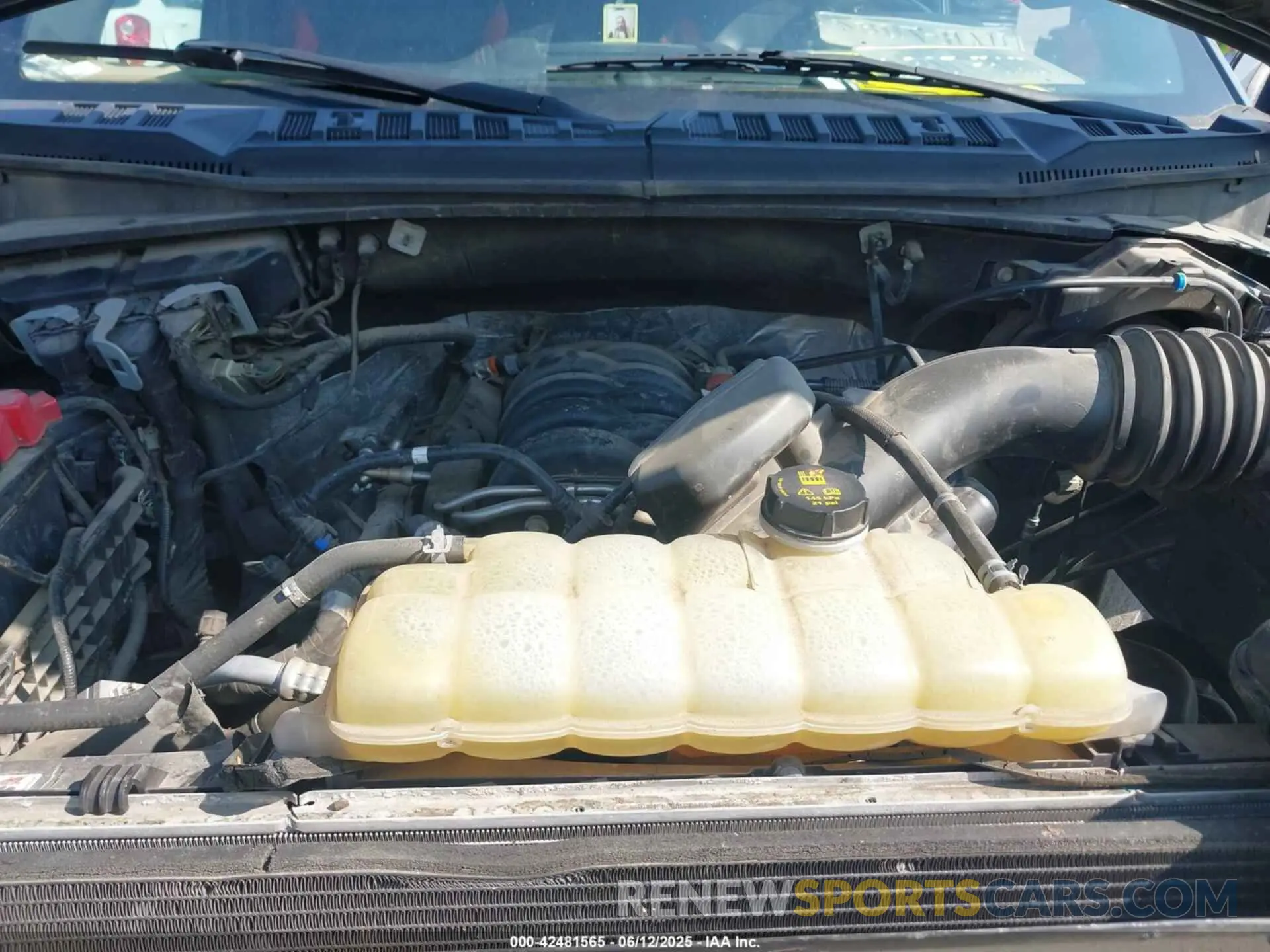 10 Photograph of a damaged car 1FTFW1E50KFB93463 FORD F-150 2019