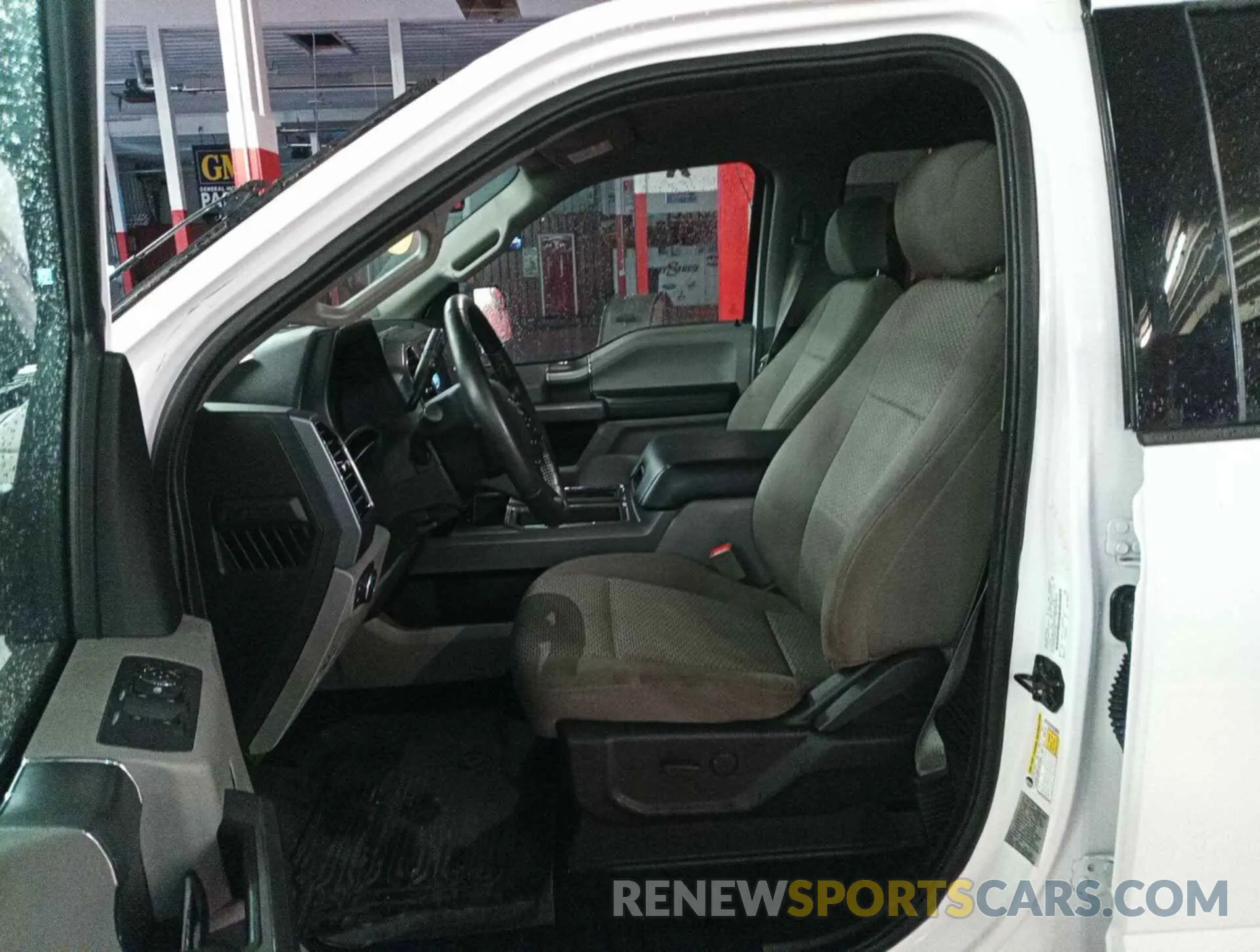 5 Photograph of a damaged car 1FTFW1E50KKD52053 FORD F-150 2019
