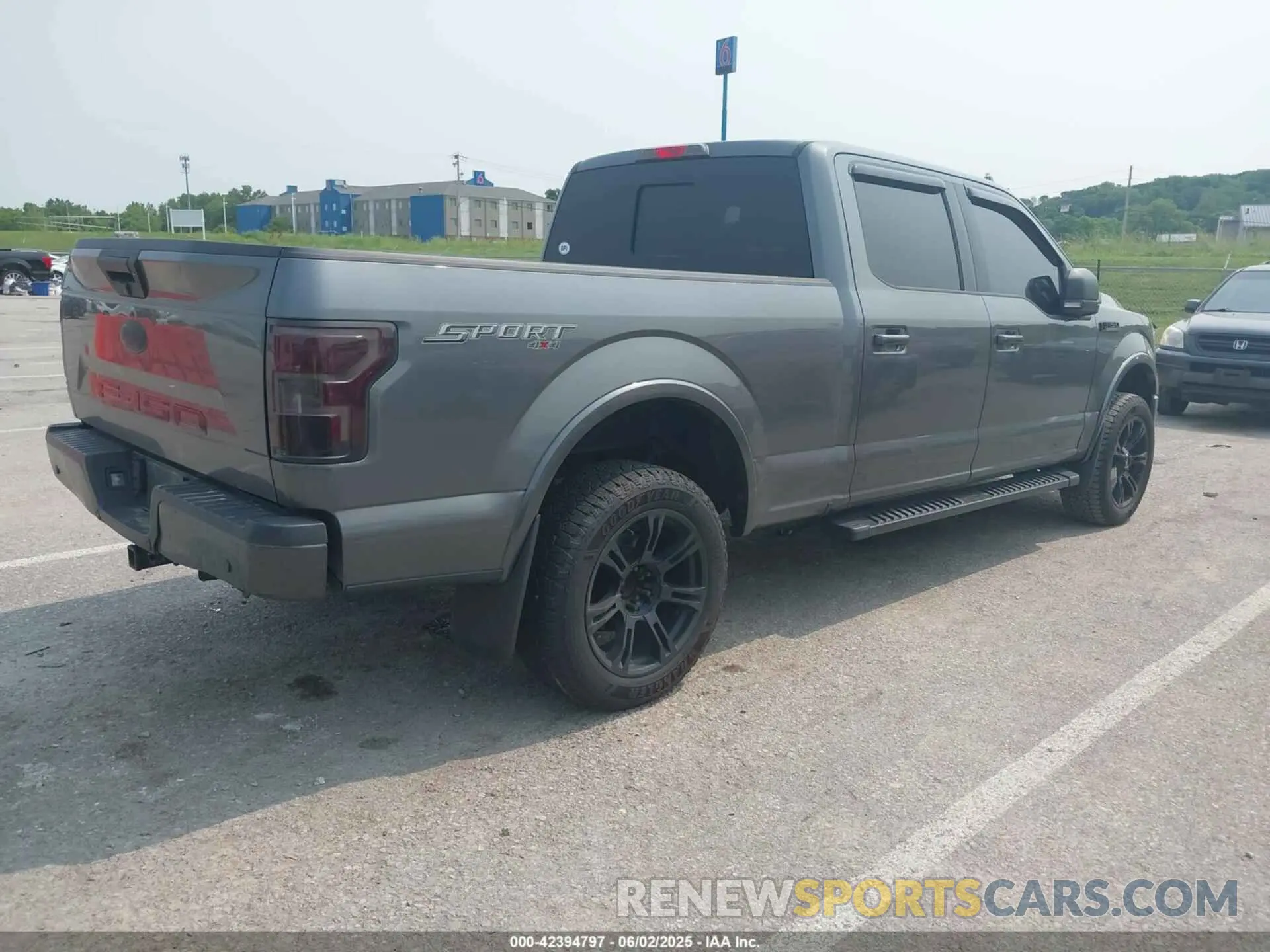 4 Photograph of a damaged car 1FTFW1E52KFA46500 FORD F-150 2019
