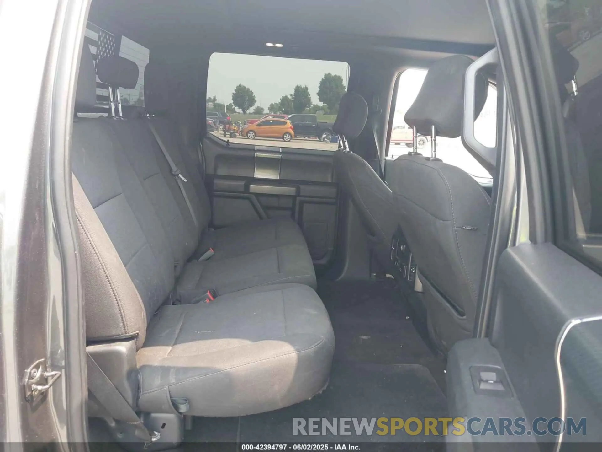 8 Photograph of a damaged car 1FTFW1E52KFA46500 FORD F-150 2019