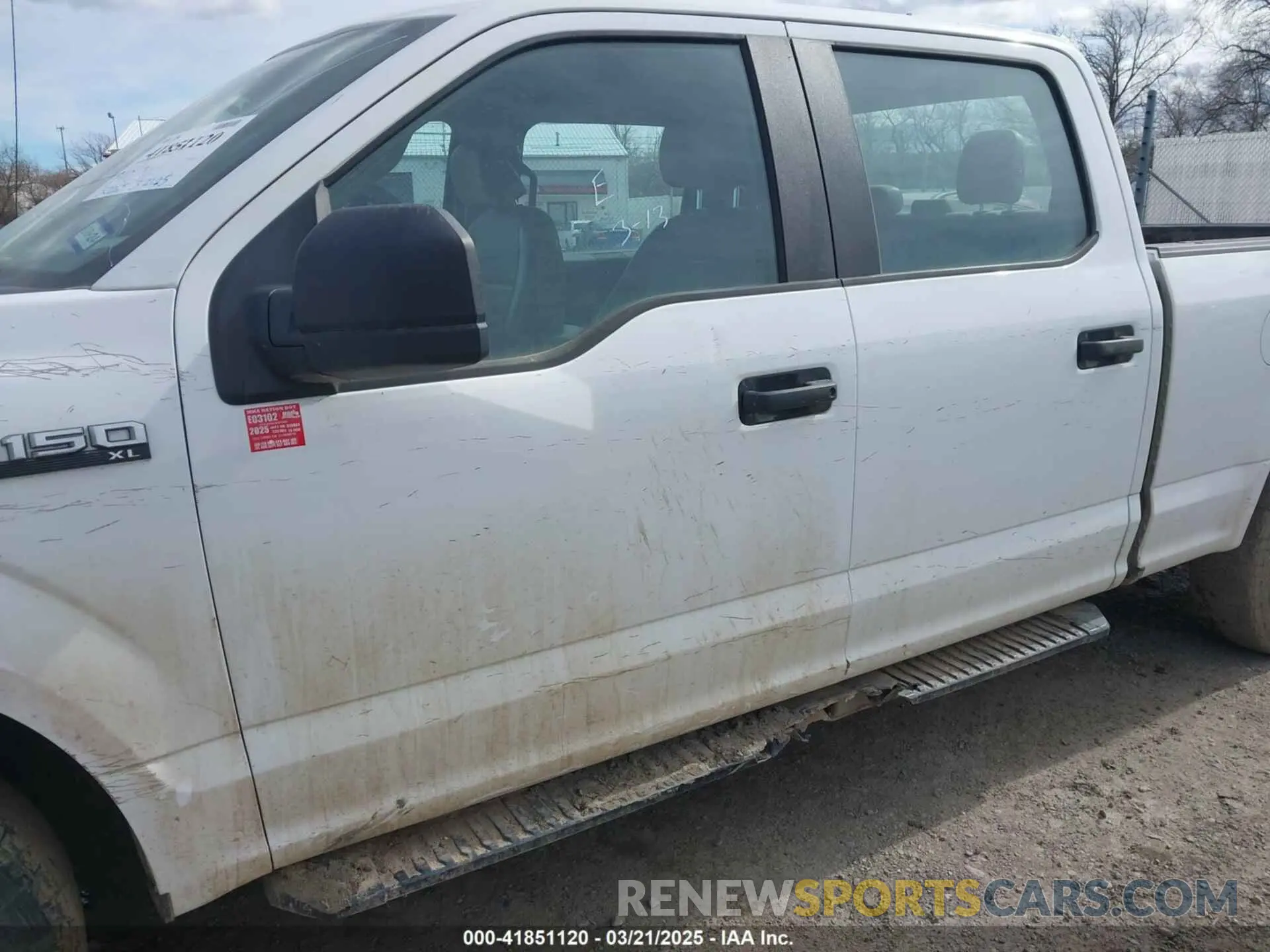 17 Photograph of a damaged car 1FTFW1E55KKD15984 FORD F-150 2019