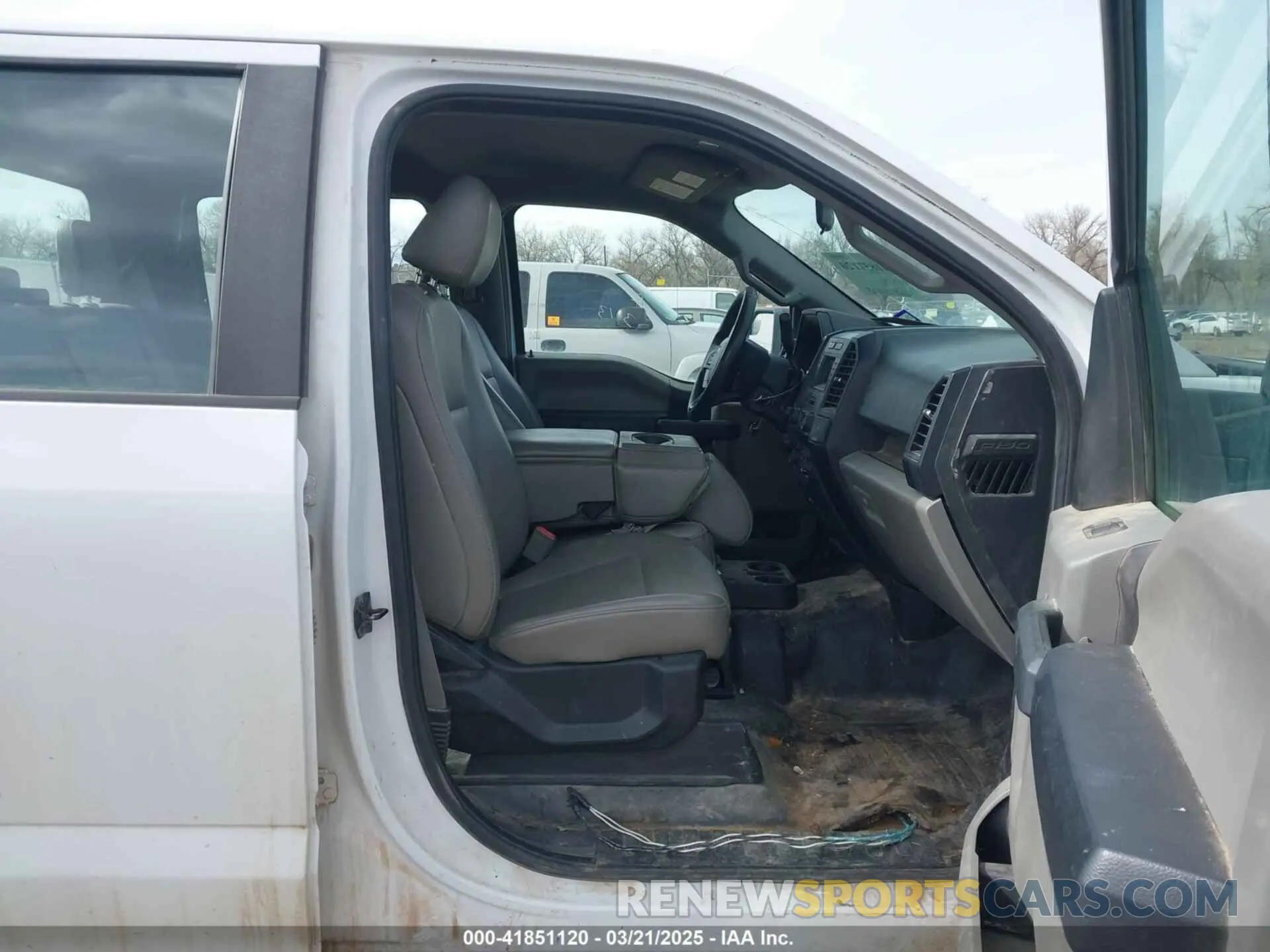 5 Photograph of a damaged car 1FTFW1E55KKD15984 FORD F-150 2019