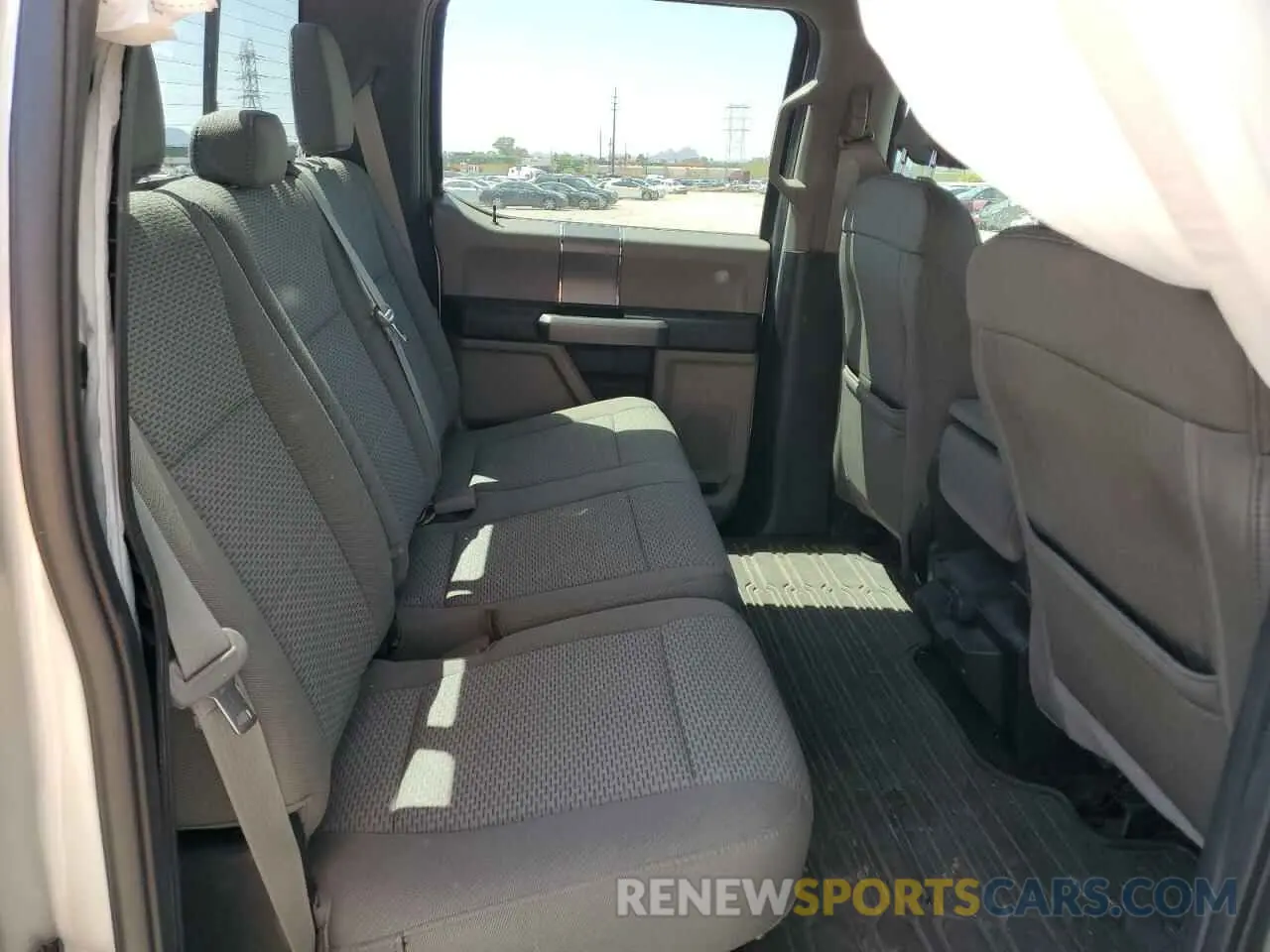 10 Photograph of a damaged car 1FTFW1E59KKC70287 FORD F-150 2019
