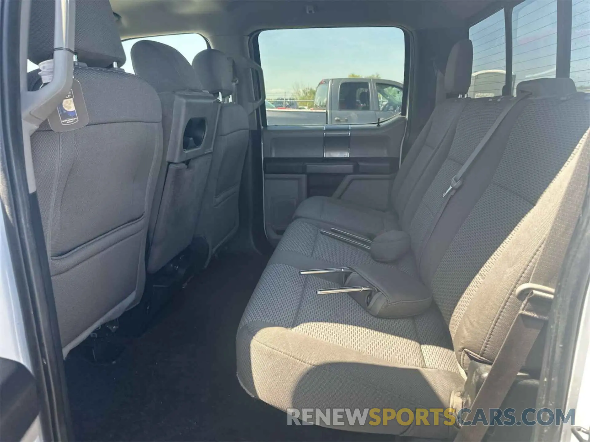 15 Photograph of a damaged car 1FTFW1E59KKD28009 FORD F-150 2019