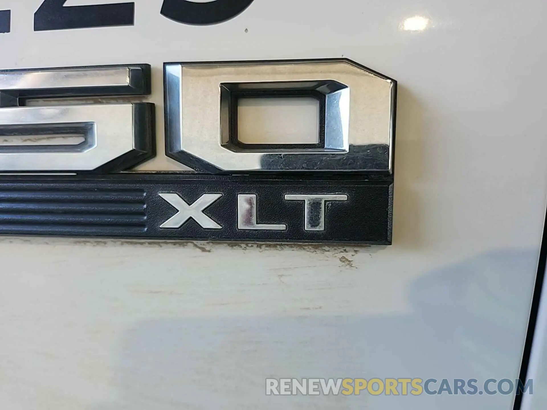19 Photograph of a damaged car 1FTFW1E59KKD28009 FORD F-150 2019