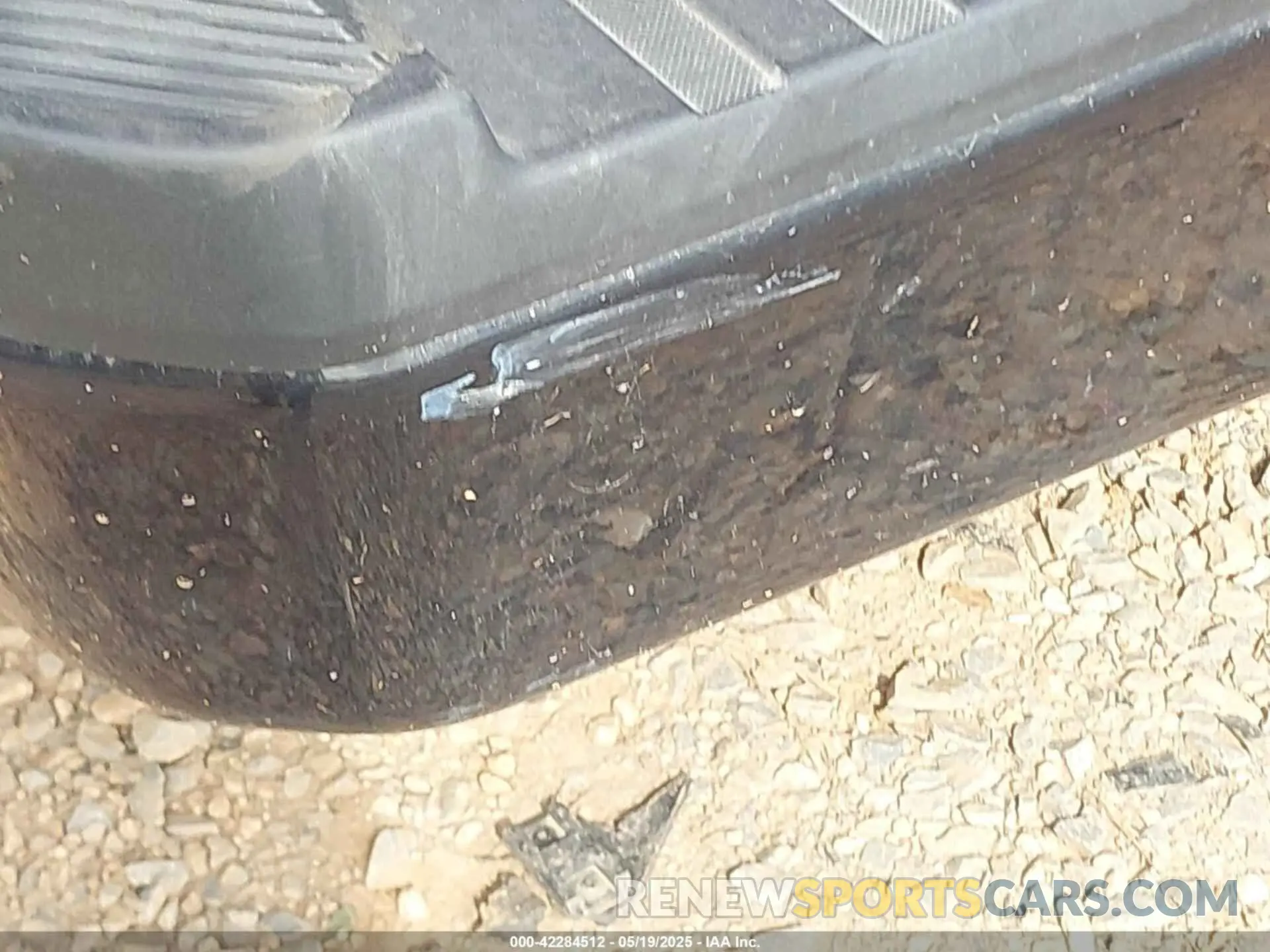 17 Photograph of a damaged car 1FTFW1E5XKFD24737 FORD F-150 2019