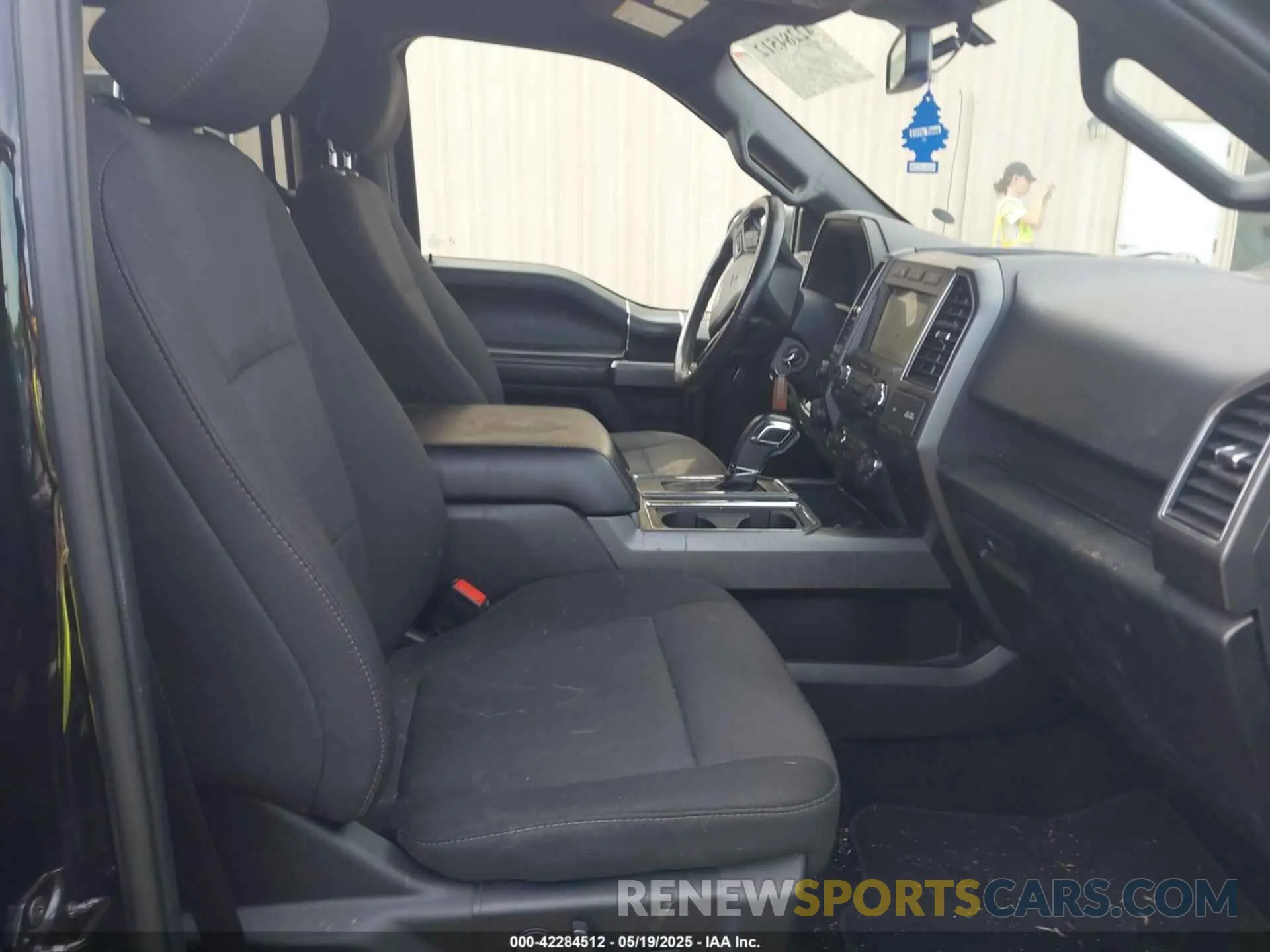 5 Photograph of a damaged car 1FTFW1E5XKFD24737 FORD F-150 2019