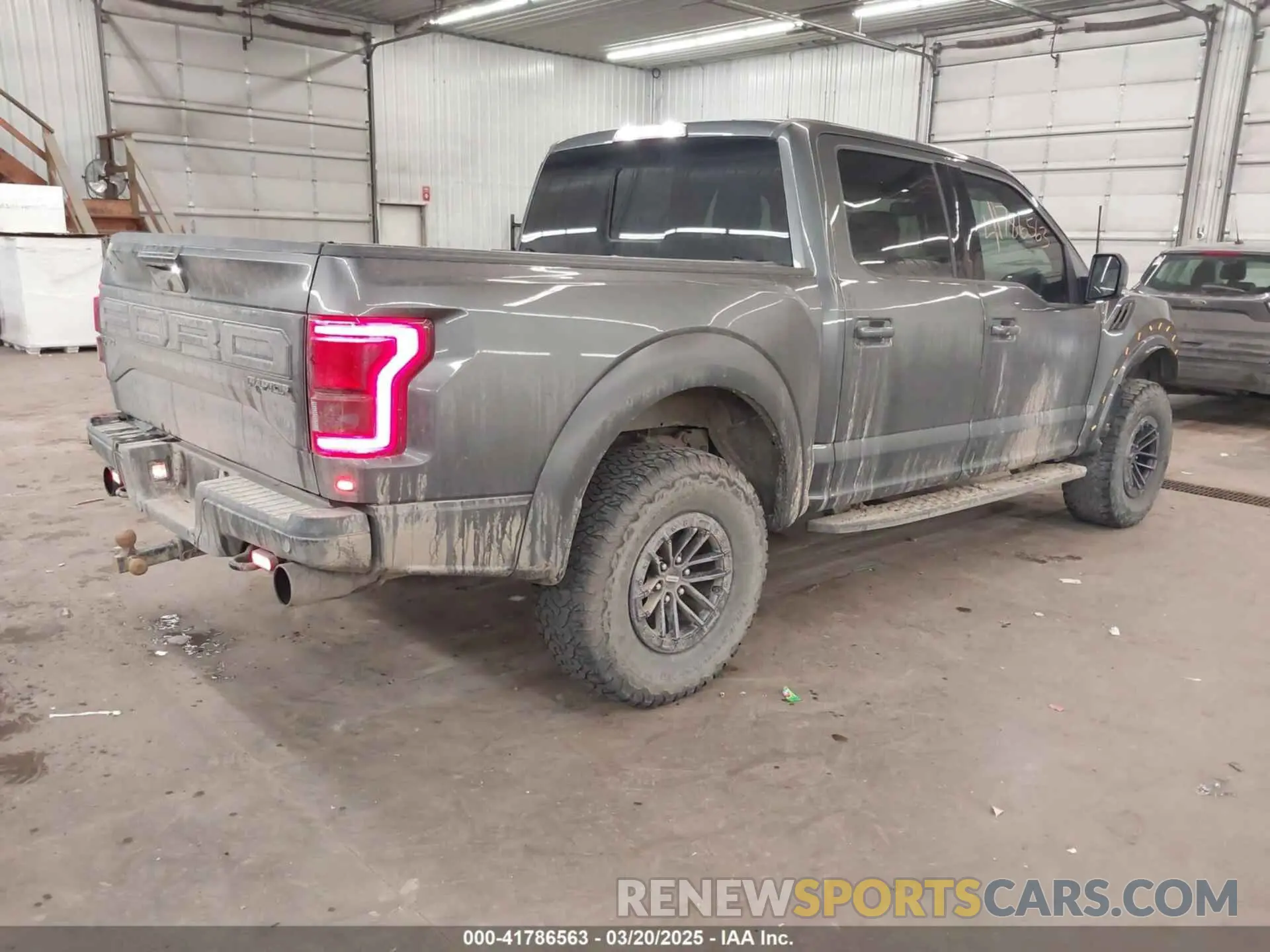 4 Photograph of a damaged car 1FTFW1RG0KFC64964 FORD F-150 2019
