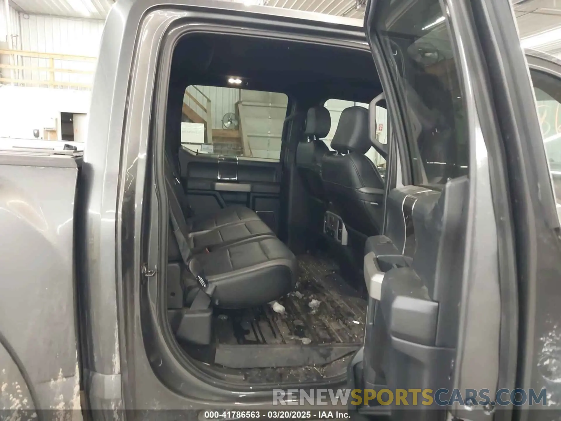 8 Photograph of a damaged car 1FTFW1RG0KFC64964 FORD F-150 2019
