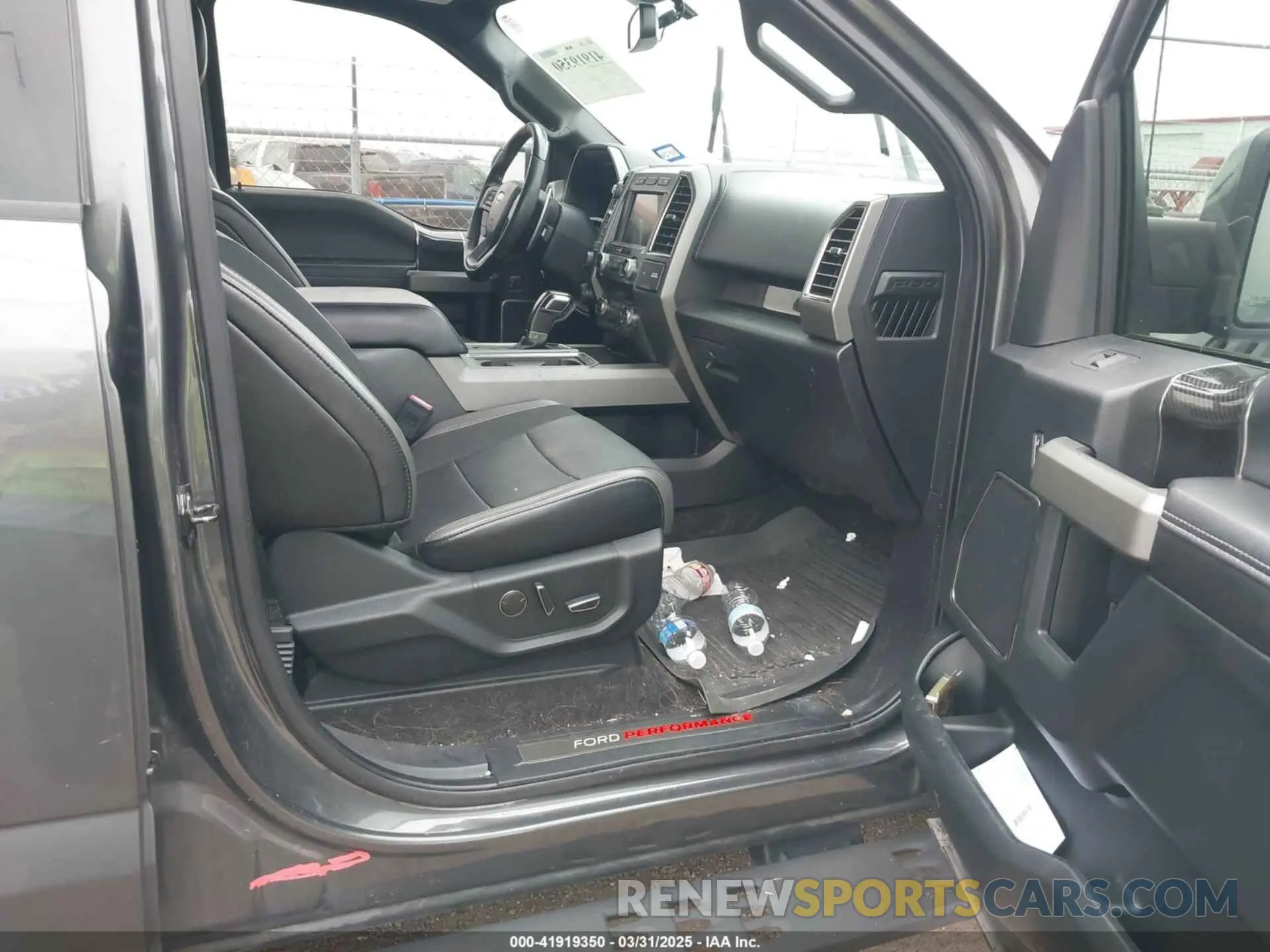 5 Photograph of a damaged car 1FTFW1RG1KFB68373 FORD F-150 2019