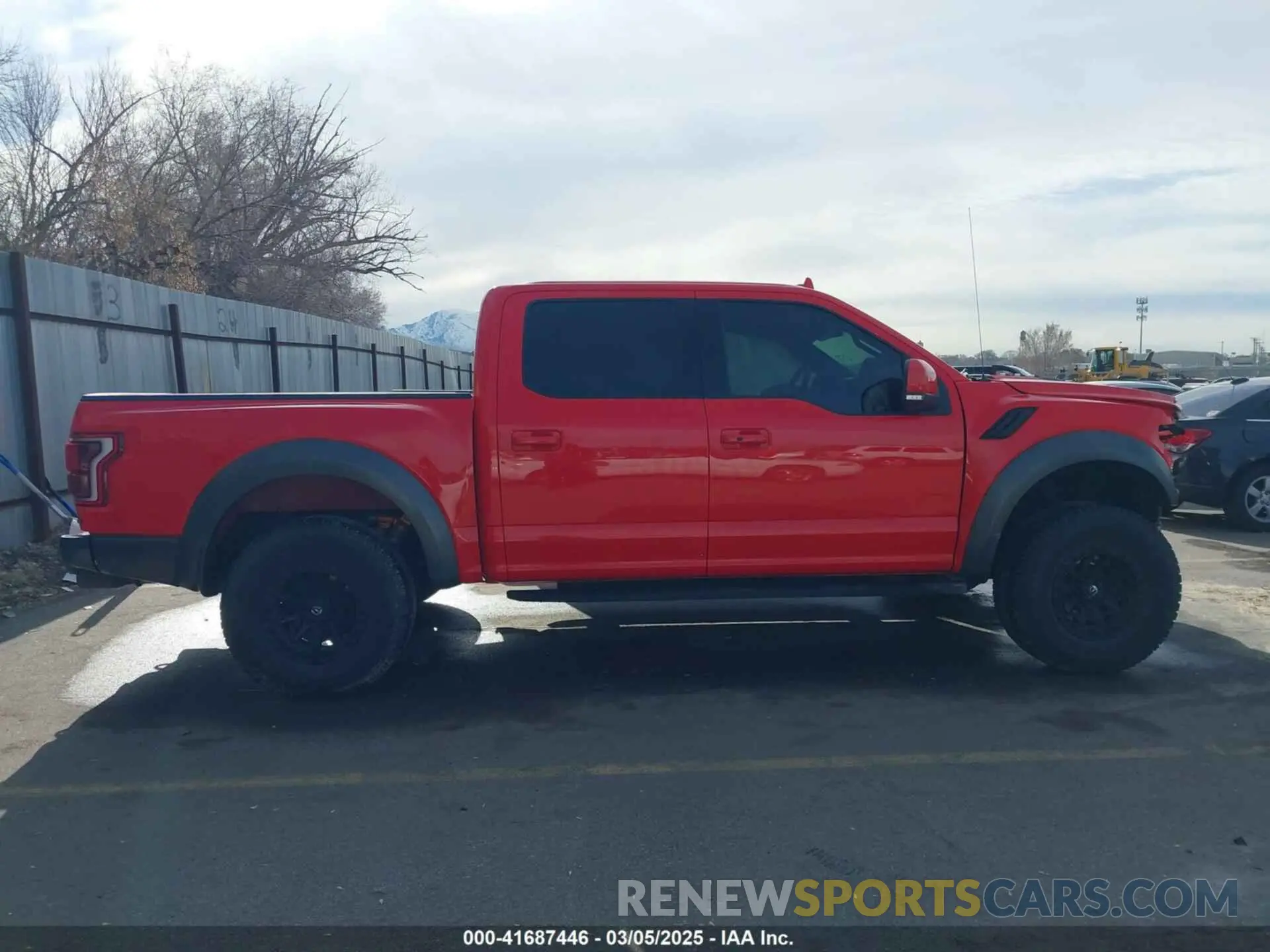14 Photograph of a damaged car 1FTFW1RG2KFC87386 FORD F-150 2019