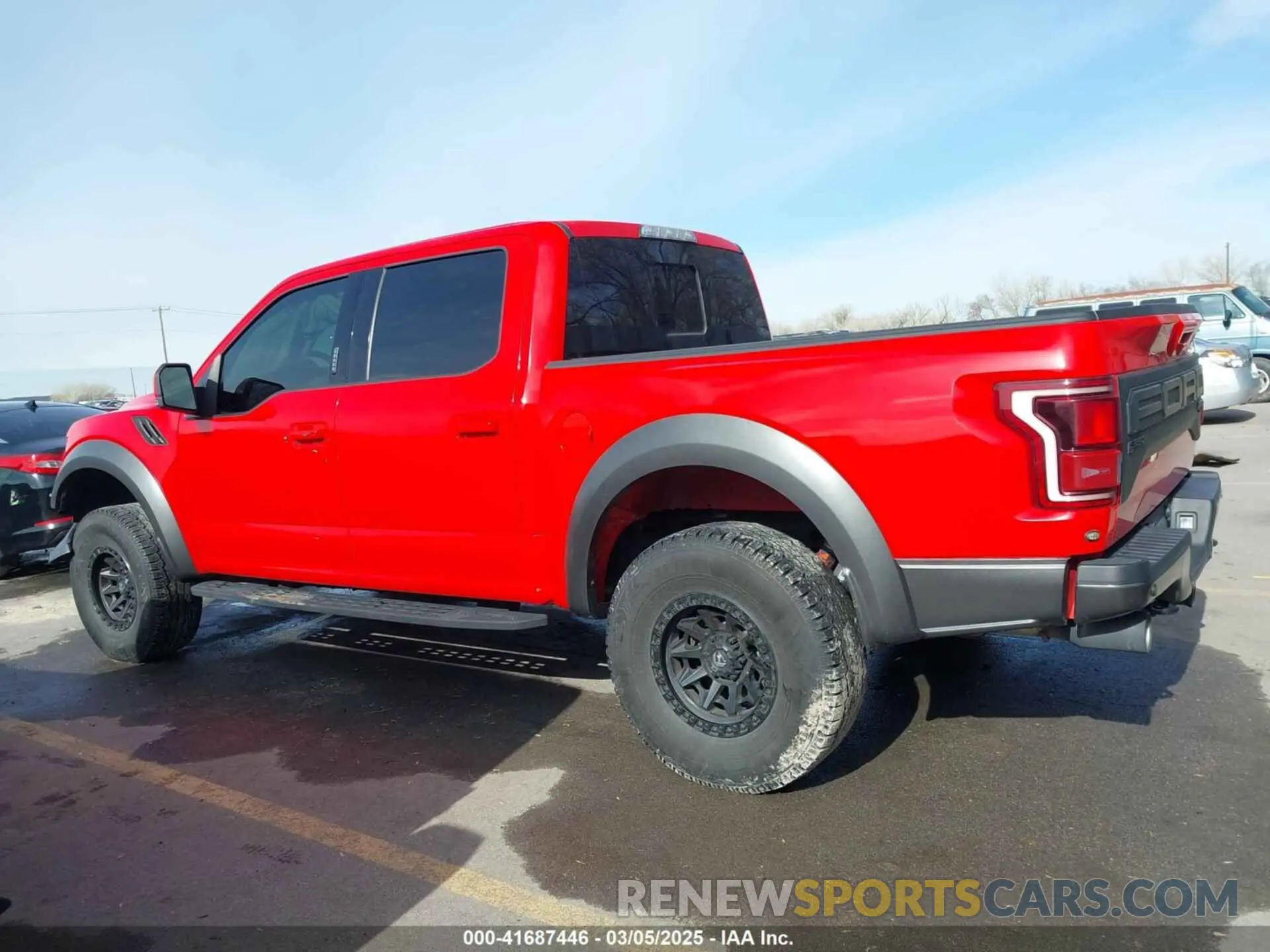 15 Photograph of a damaged car 1FTFW1RG2KFC87386 FORD F-150 2019