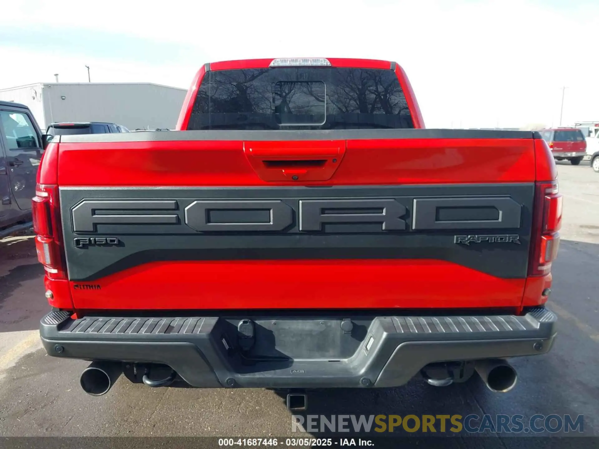 17 Photograph of a damaged car 1FTFW1RG2KFC87386 FORD F-150 2019