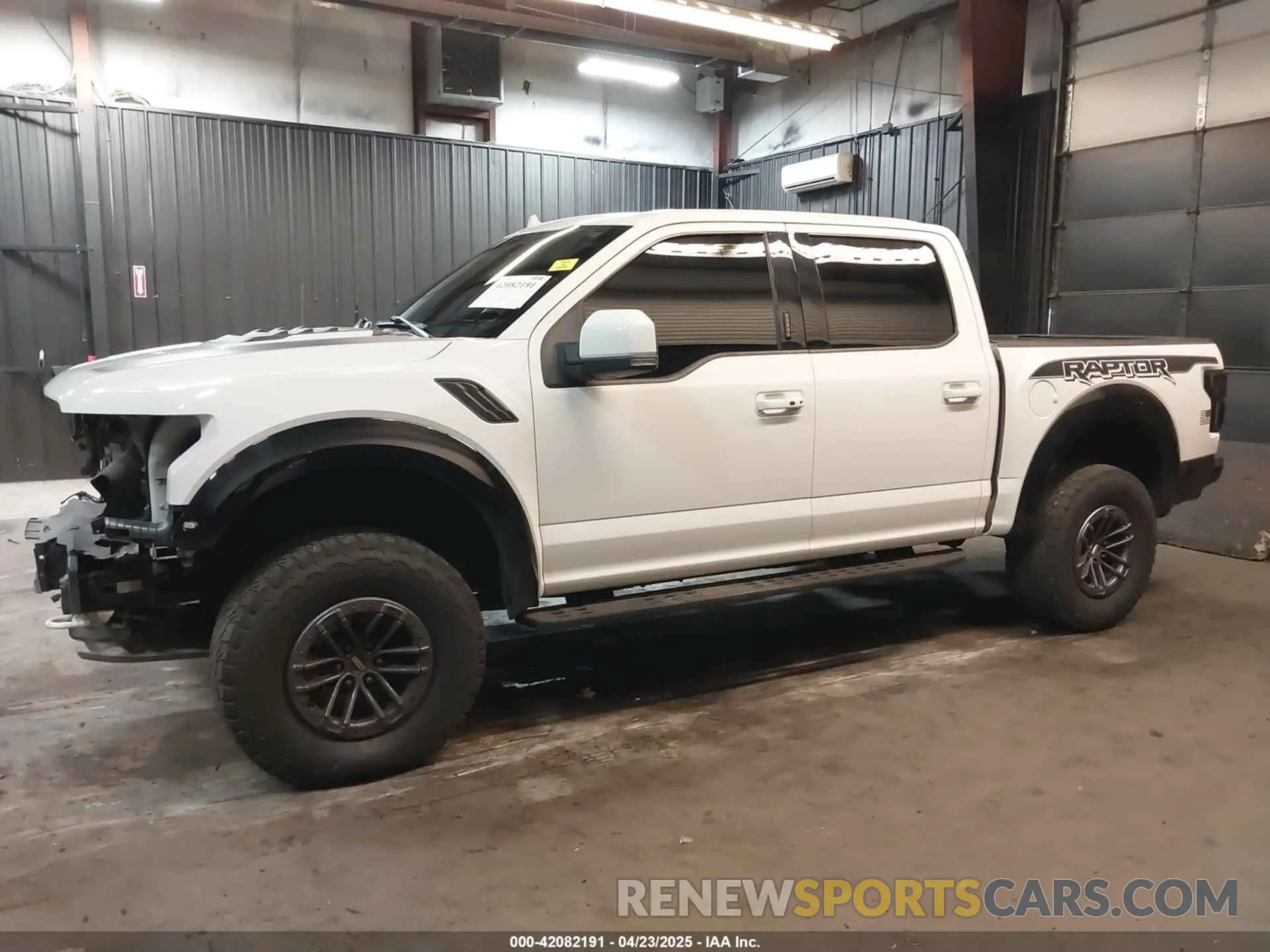 15 Photograph of a damaged car 1FTFW1RG3KFC98445 FORD F-150 2019